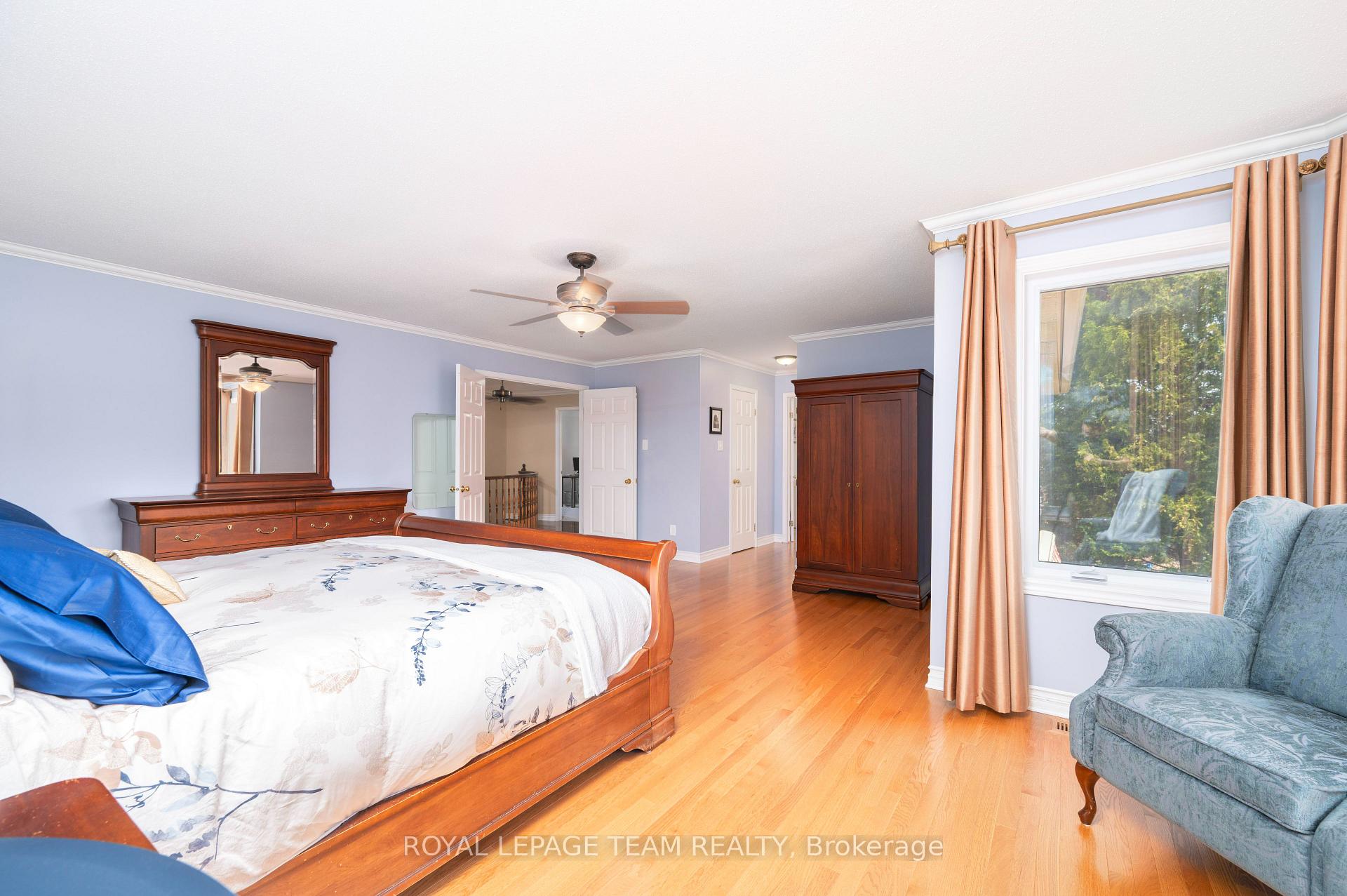 Photo 25 of 5530 Pettapiece Crescent, Ottawa, Manotick Village & Manotick Estates — HOMEH