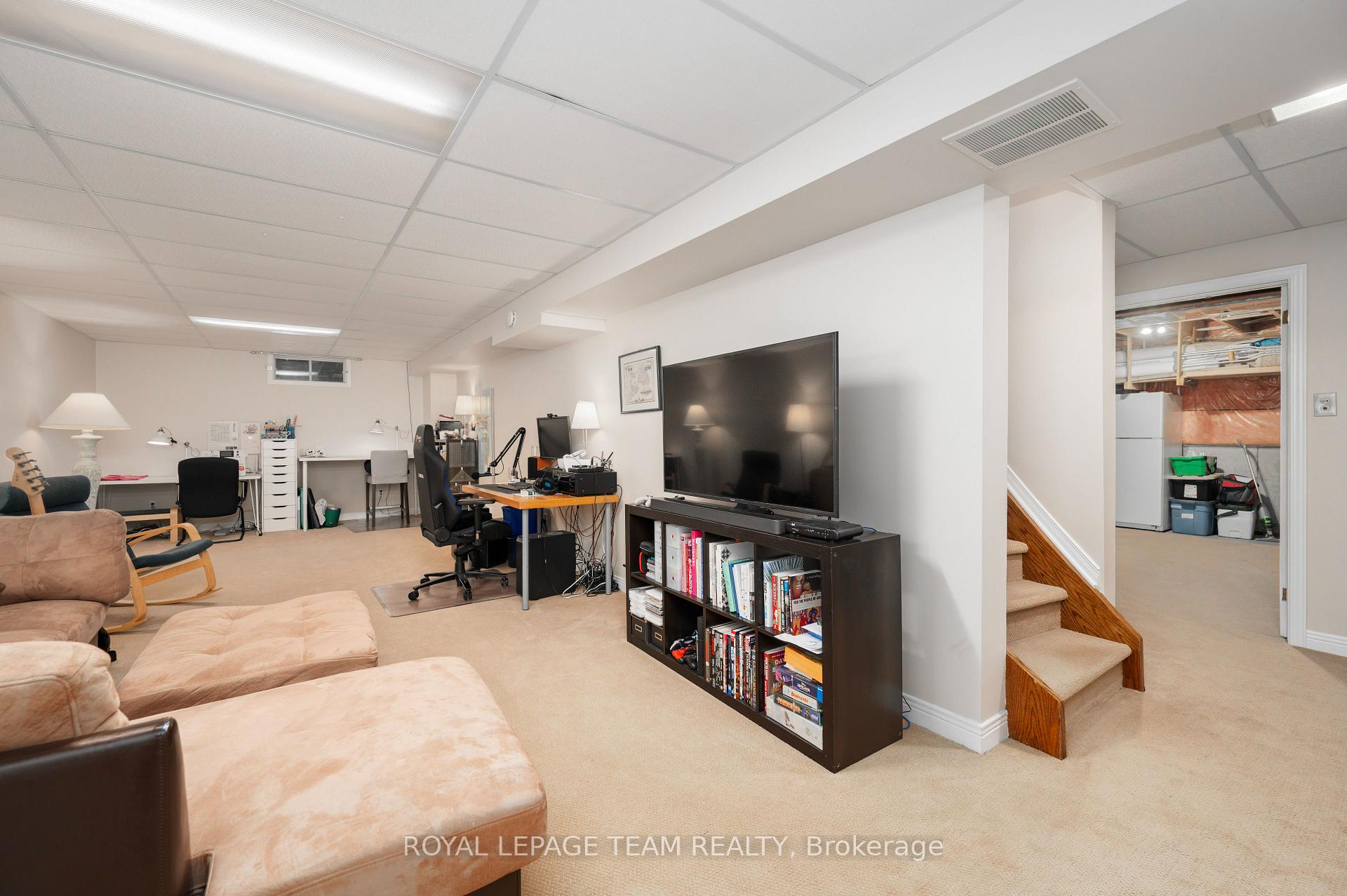 Photo 43 of 5530 Pettapiece Crescent, Ottawa, Manotick Village & Manotick Estates — HOMEH