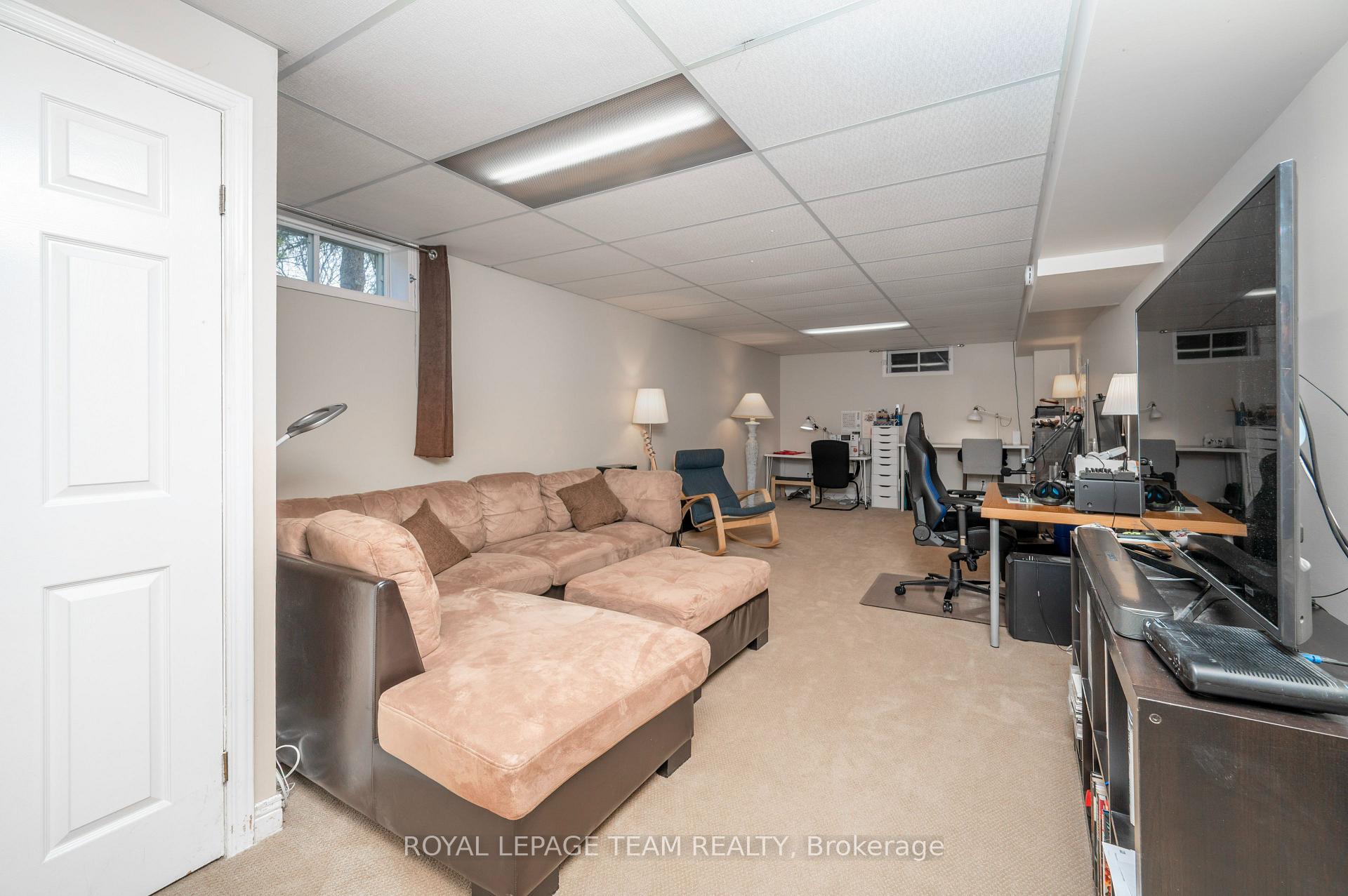 Photo 44 of 5530 Pettapiece Crescent, Ottawa, Manotick Village & Manotick Estates — HOMEH