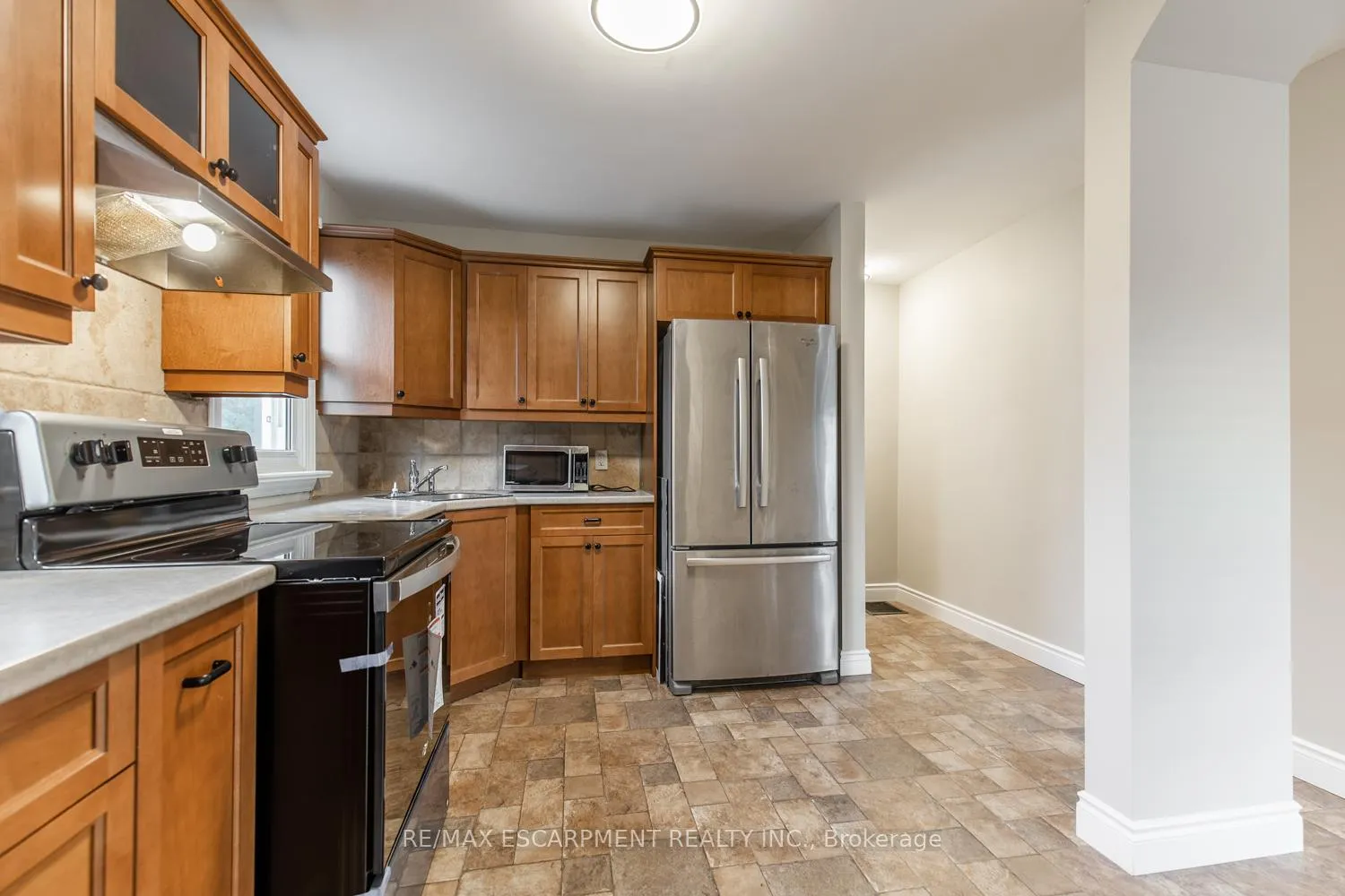 Photo 5 of Unit 1, 129 East 22nd Street, Hamilton, Eastmount — HOMEH