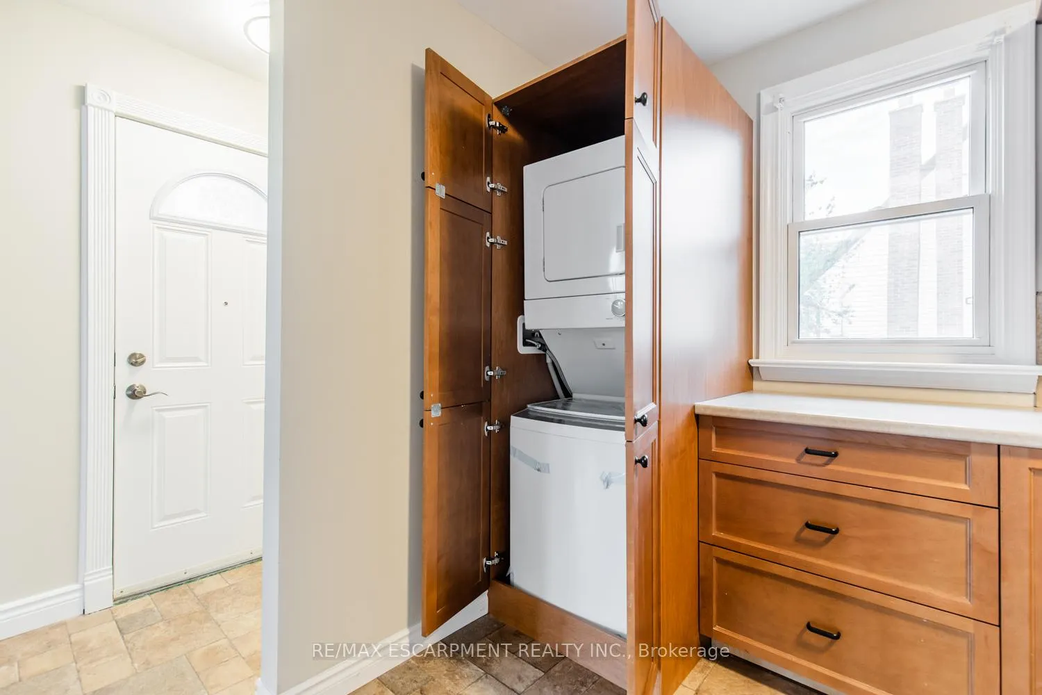 Photo 11 of Unit 1, 129 East 22nd Street, Hamilton, Eastmount — HOMEH