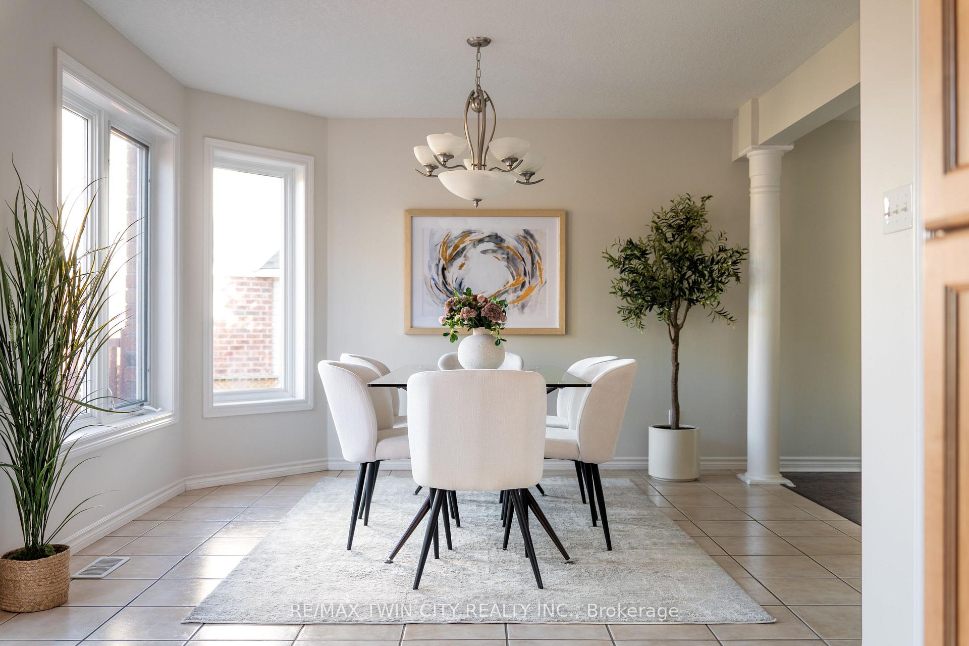 Photo 10 of 176 Pine Valley Drive, Kitchener — HOMEH