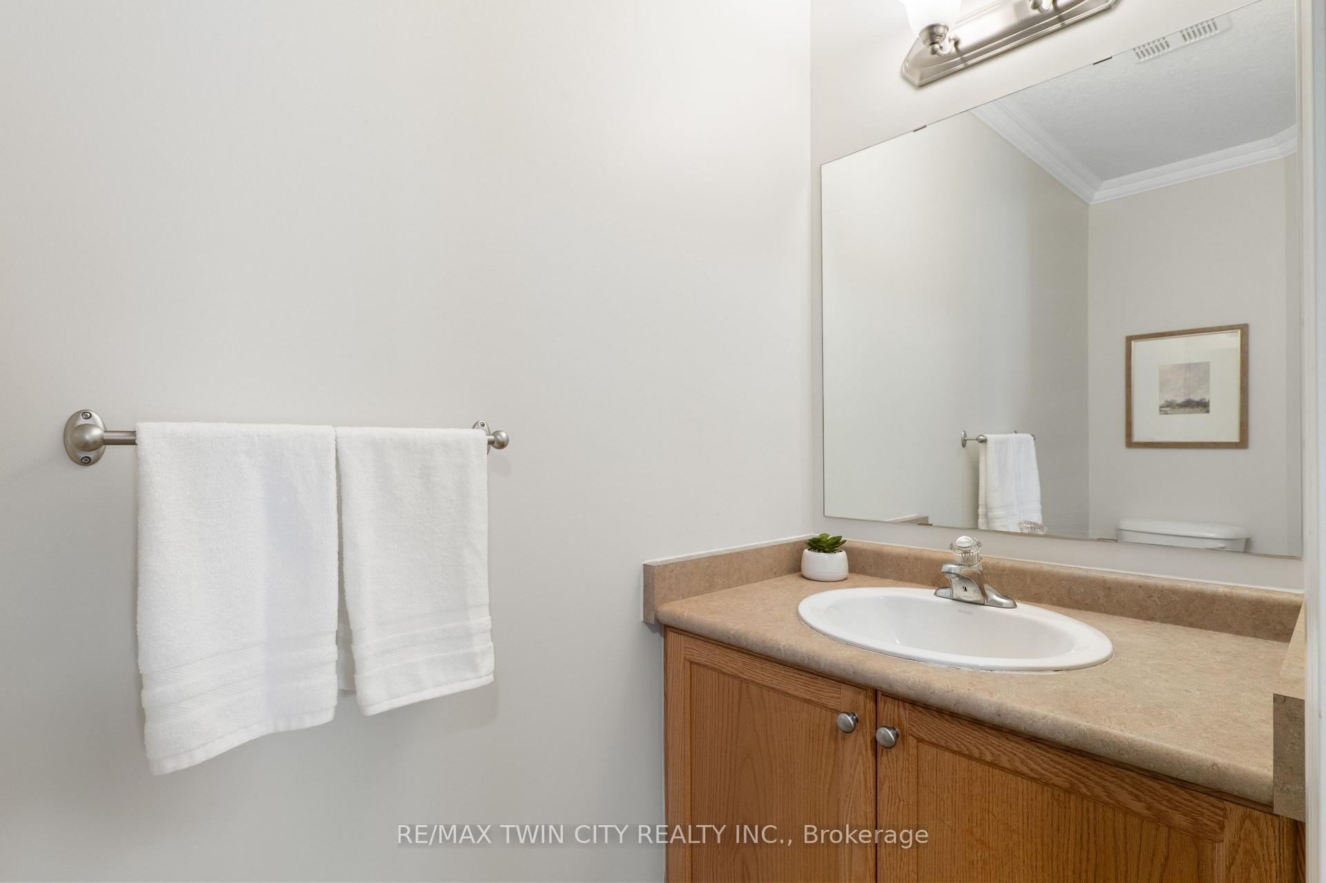 Photo 16 of 176 Pine Valley Drive, Kitchener — HOMEH