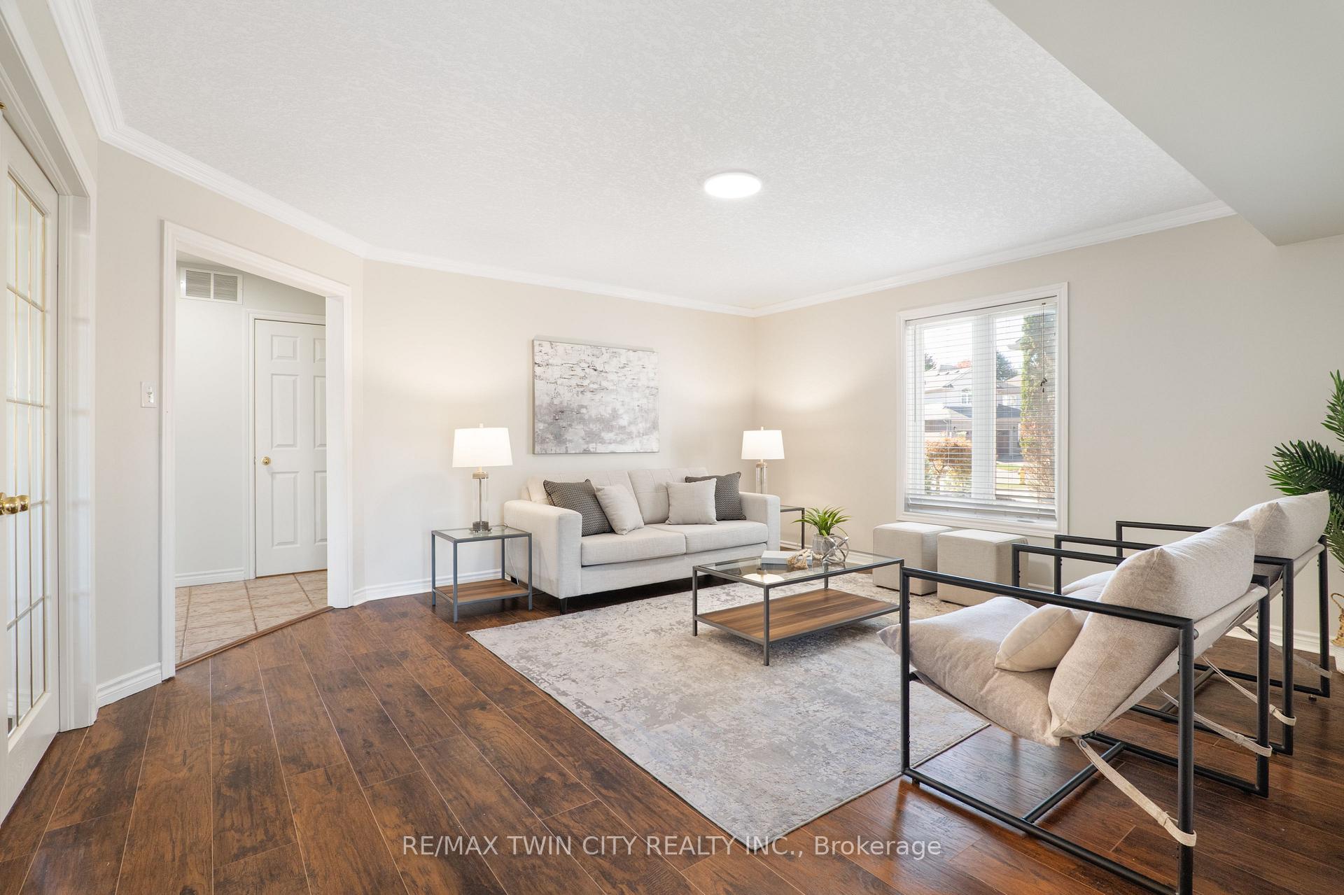Photo 18 of 176 Pine Valley Drive, Kitchener — HOMEH