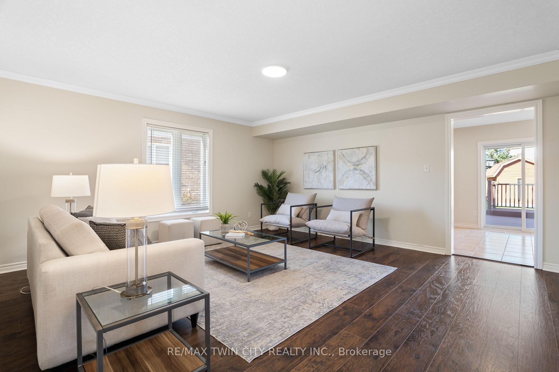 Photo 19 of 176 Pine Valley Drive, Kitchener — HOMEH
