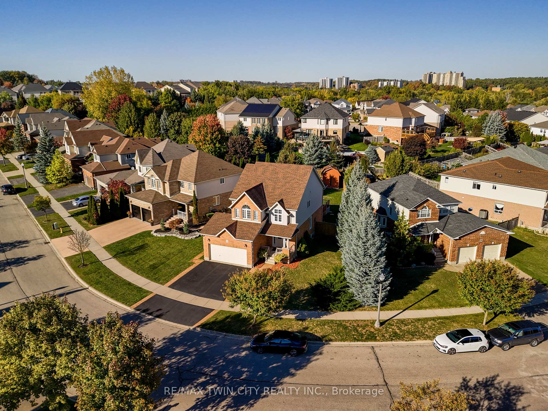 Photo 47 of 176 Pine Valley Drive, Kitchener — HOMEH