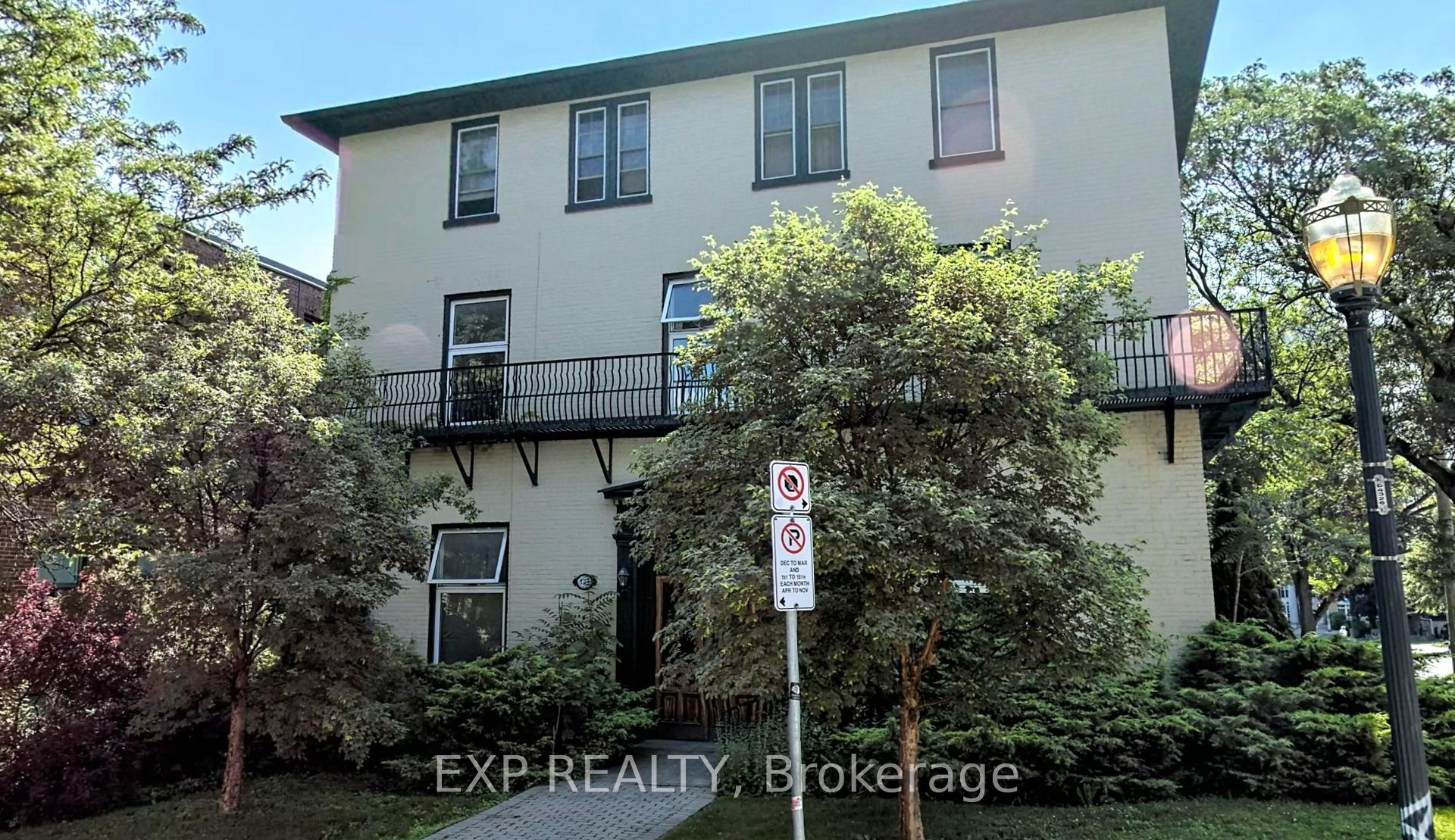Photo 2 of Unit 3, 123 Macnab Street S, Hamilton, Durand — HOMEH