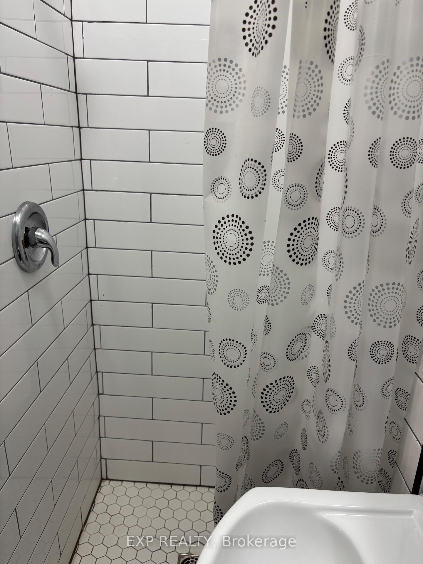 Photo 10 of Unit 3, 123 Macnab Street S, Hamilton, Durand — HOMEH