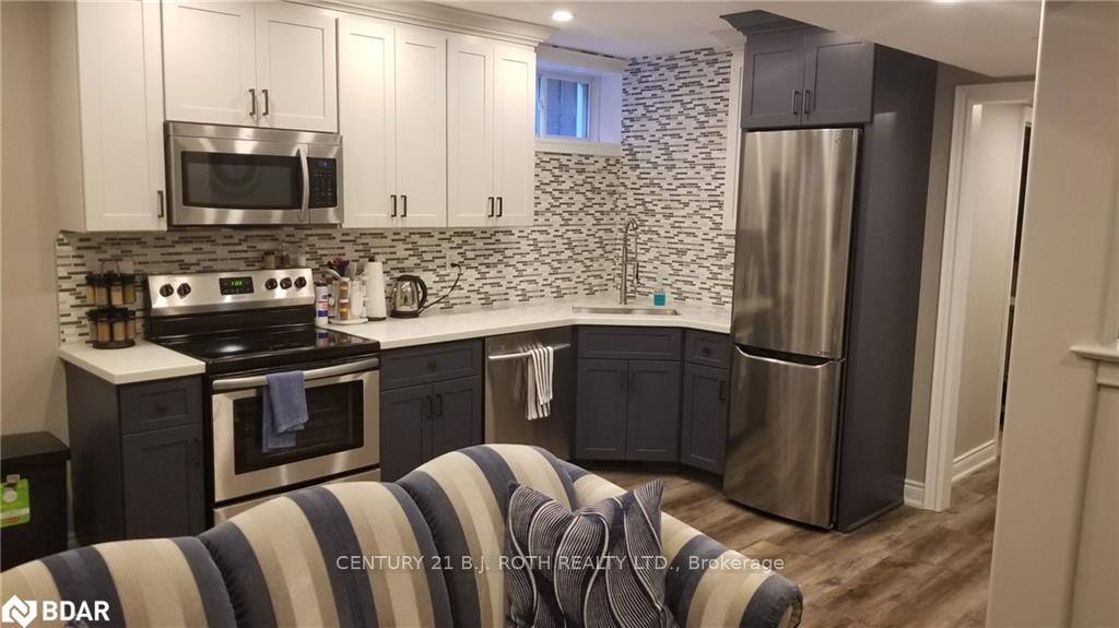 Photo 8 of Unit B, 1668 Angus Street, Innisfil, Alcona — HOMEH