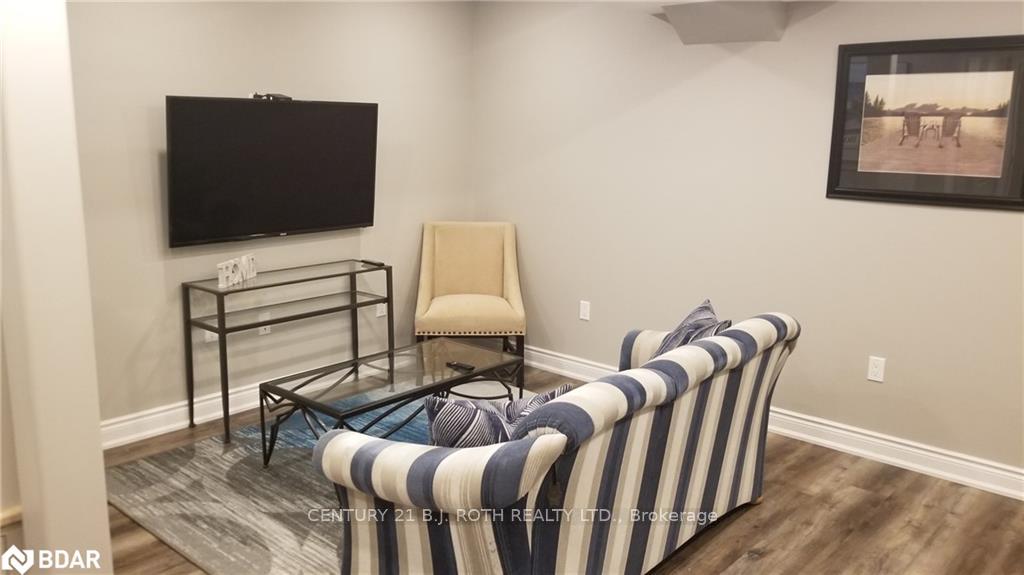 Photo 13 of Unit B, 1668 Angus Street, Innisfil, Alcona — HOMEH