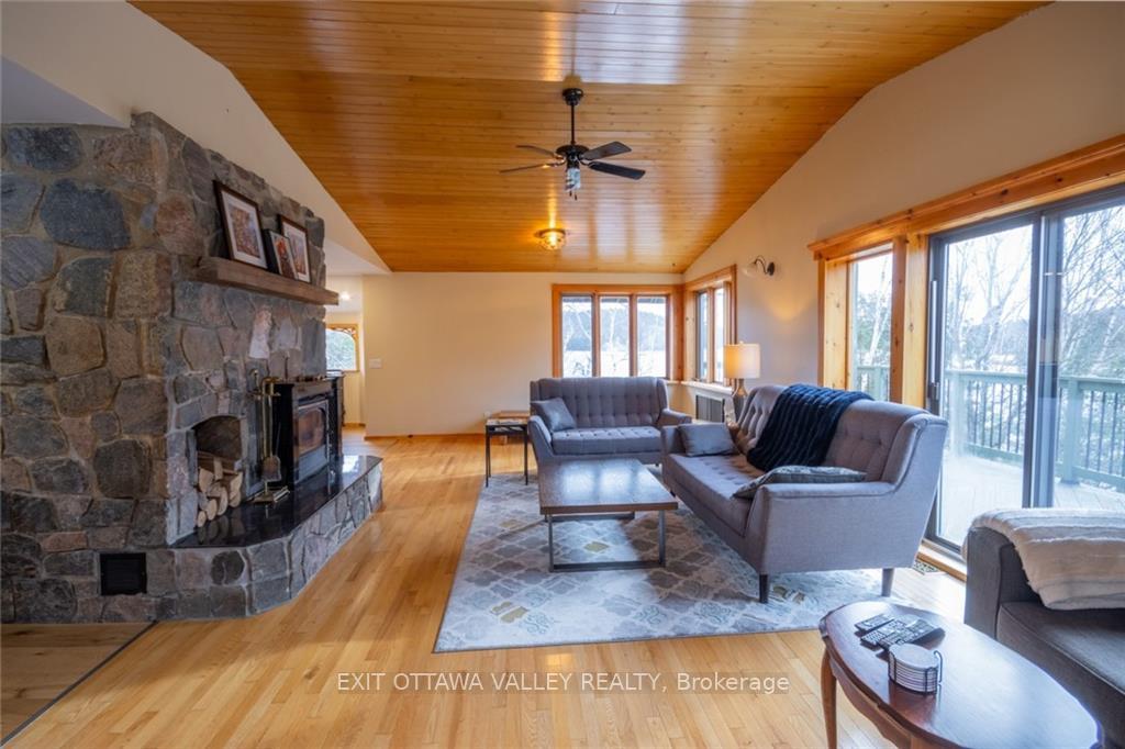 Photo 7 of 336 Wiltom Drive, Madawaska Valley, Madawaska Valley — HOMEH