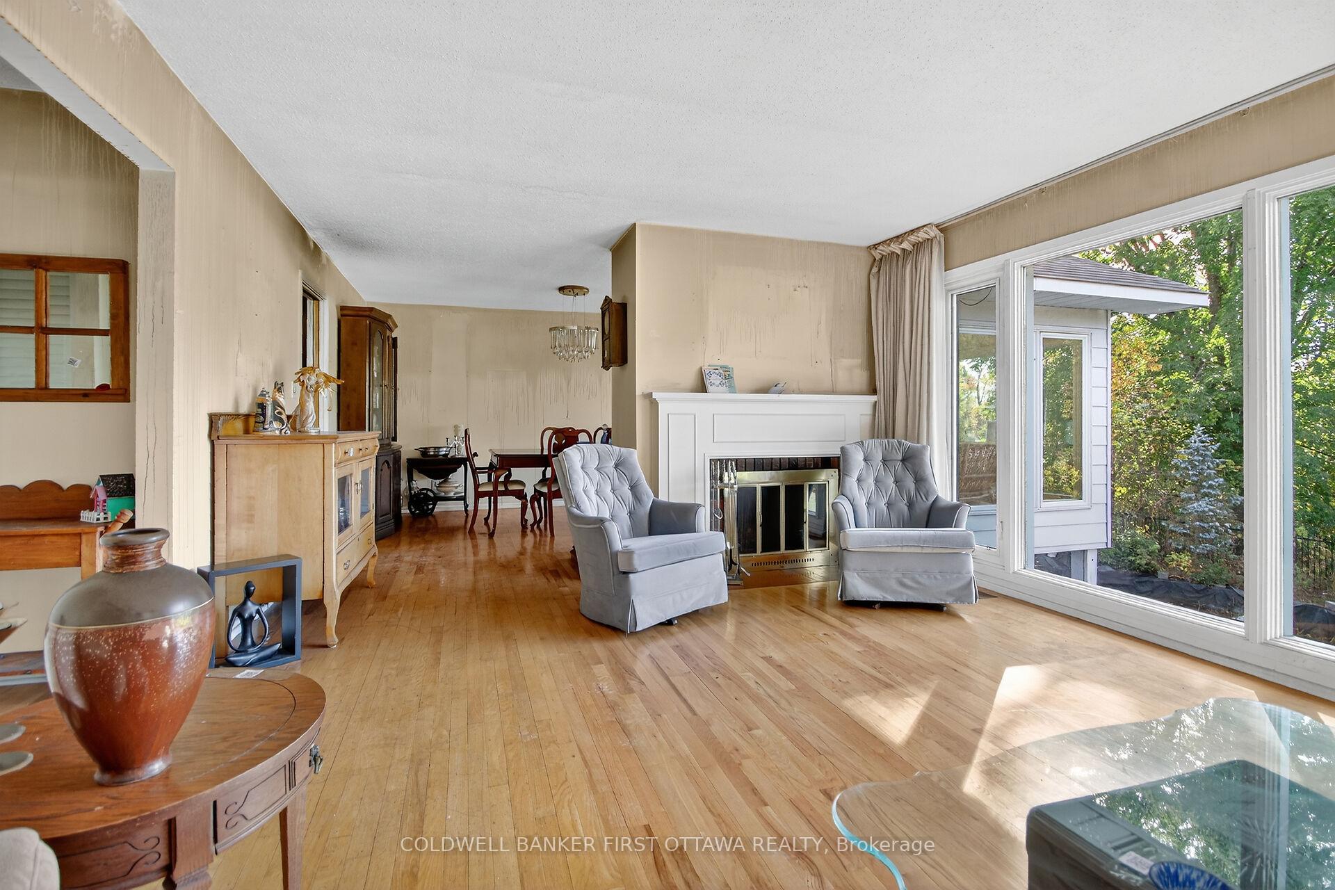 Photo 6 of 5228 McLean Crescent, Ottawa, Manotick Long Island & Nicholls Island — HOMEH
