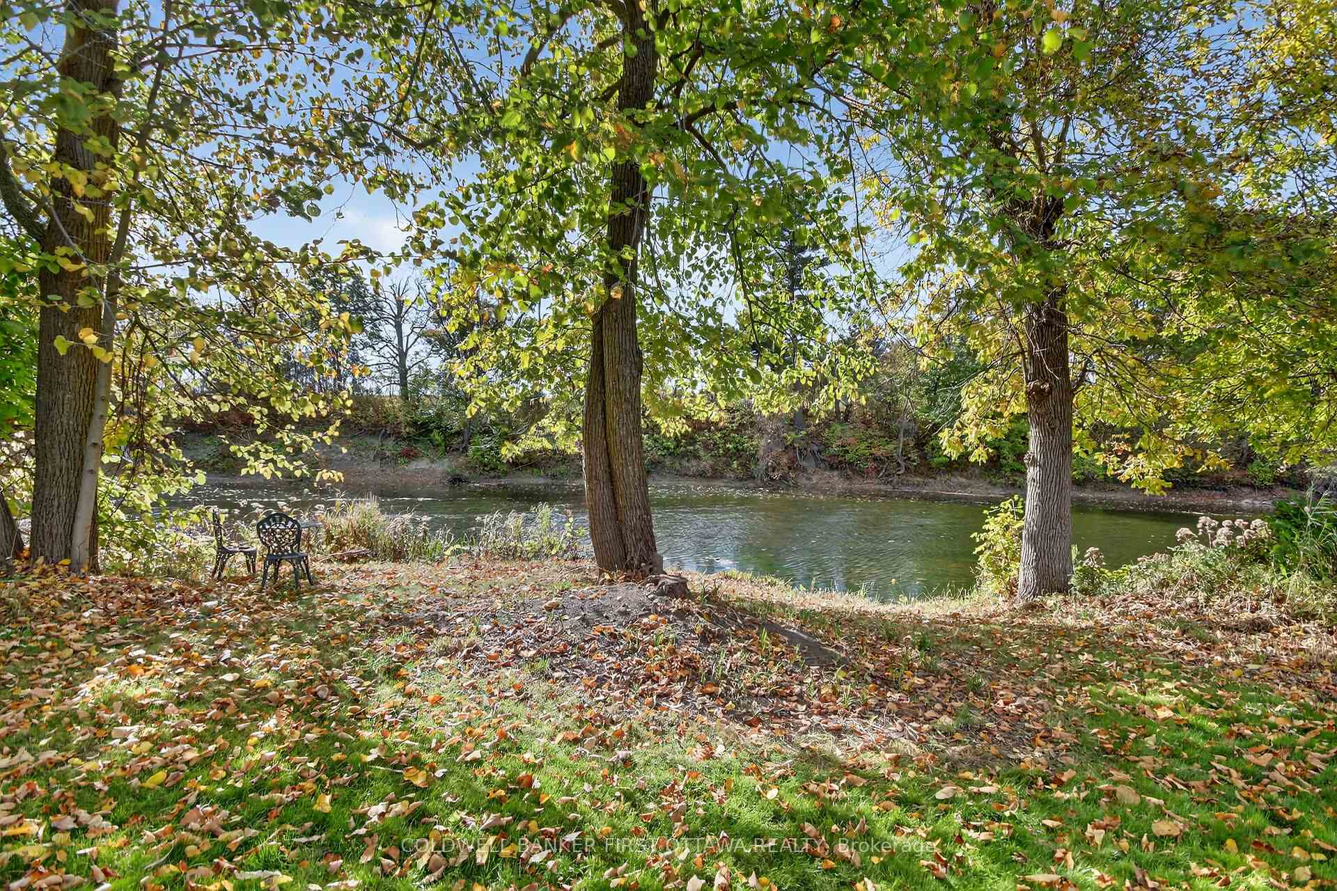 Photo 25 of 5228 McLean Crescent, Ottawa, Manotick Long Island & Nicholls Island — HOMEH
