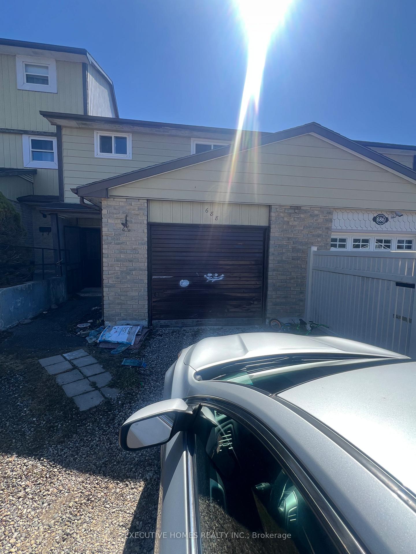 Front of 688 Hunter Street