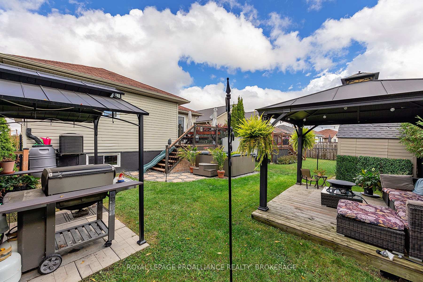 Photo 5 of 198 Kildare Avenue, Loyalist, Amherstview — HOMEH