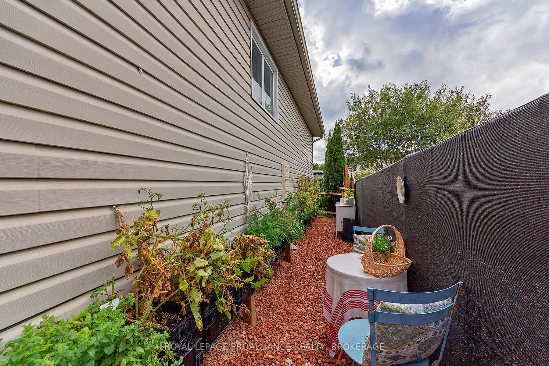Photo 14 of 198 Kildare Avenue, Loyalist, Amherstview — HOMEH