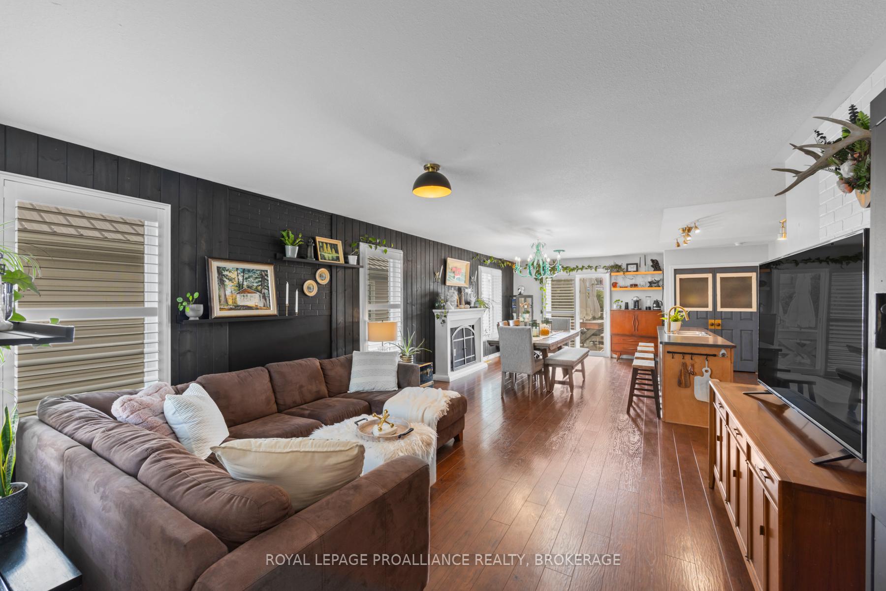 Photo 16 of 198 Kildare Avenue, Loyalist, Amherstview — HOMEH