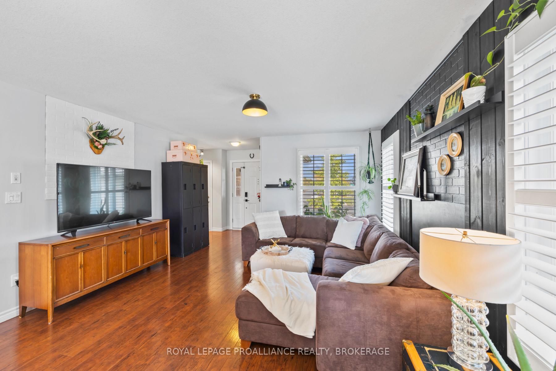 Photo 17 of 198 Kildare Avenue, Loyalist, Amherstview — HOMEH