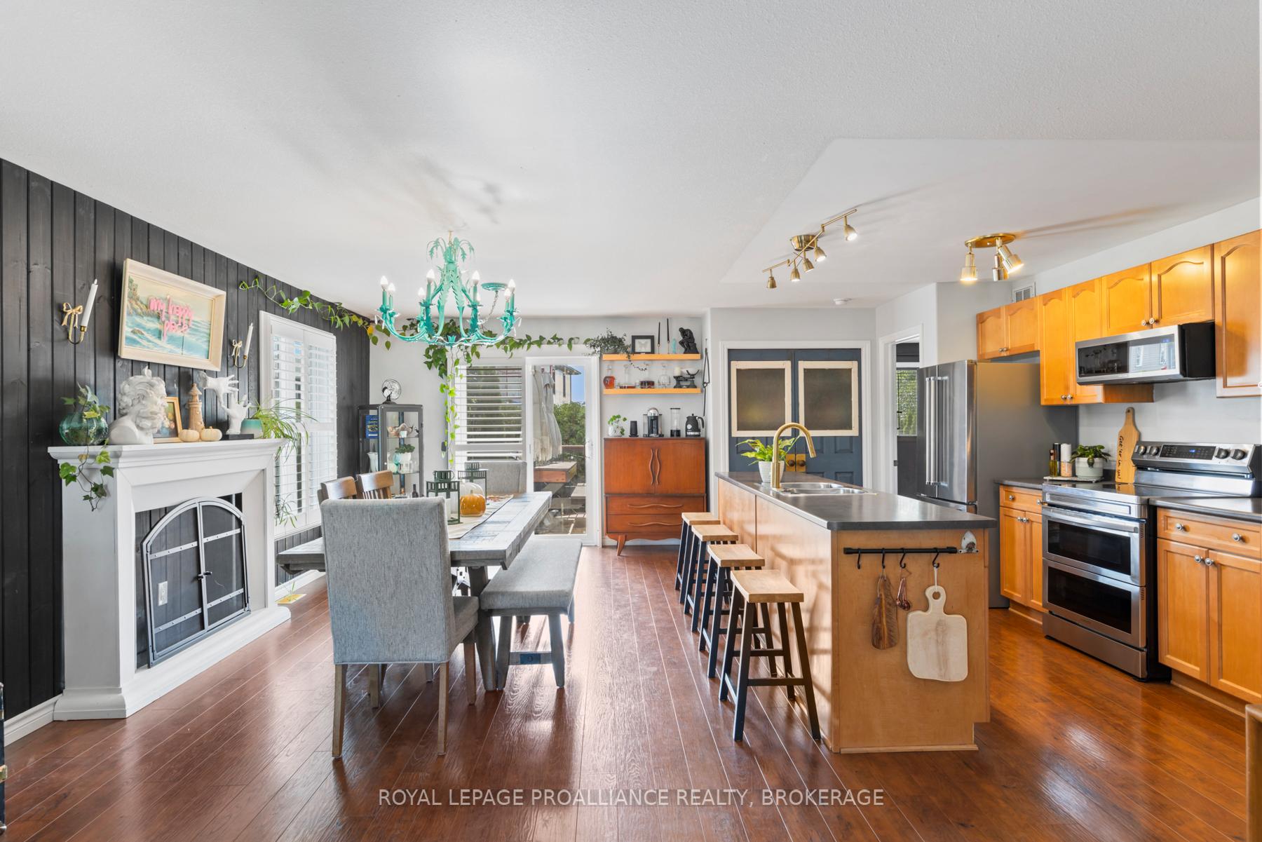 Photo 20 of 198 Kildare Avenue, Loyalist, Amherstview — HOMEH