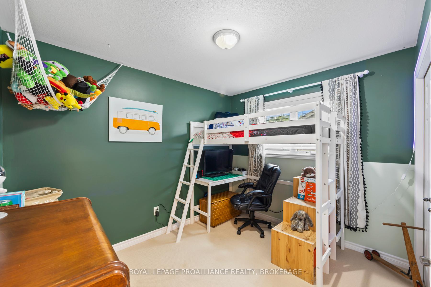 Photo 30 of 198 Kildare Avenue, Loyalist, Amherstview — HOMEH