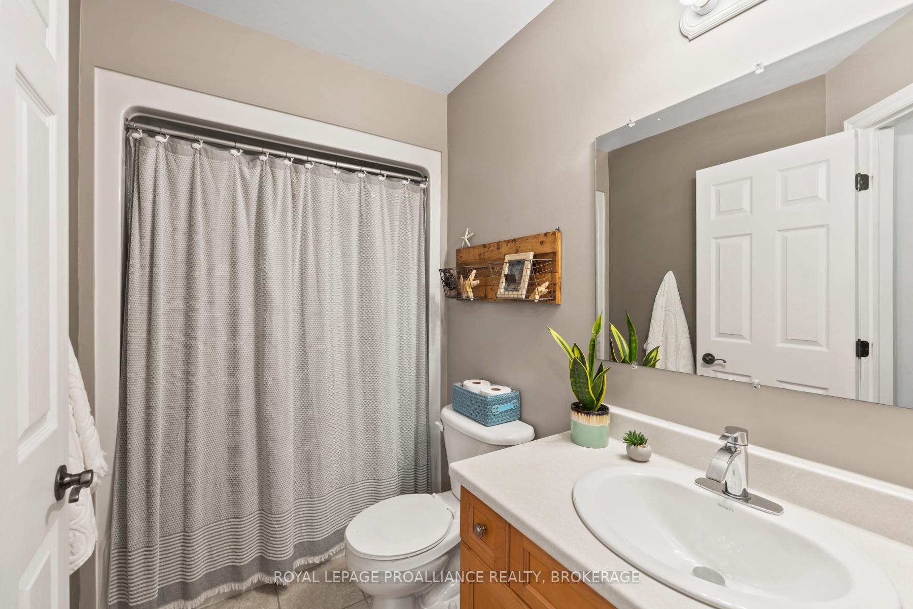 Photo 35 of 198 Kildare Avenue, Loyalist, Amherstview — HOMEH
