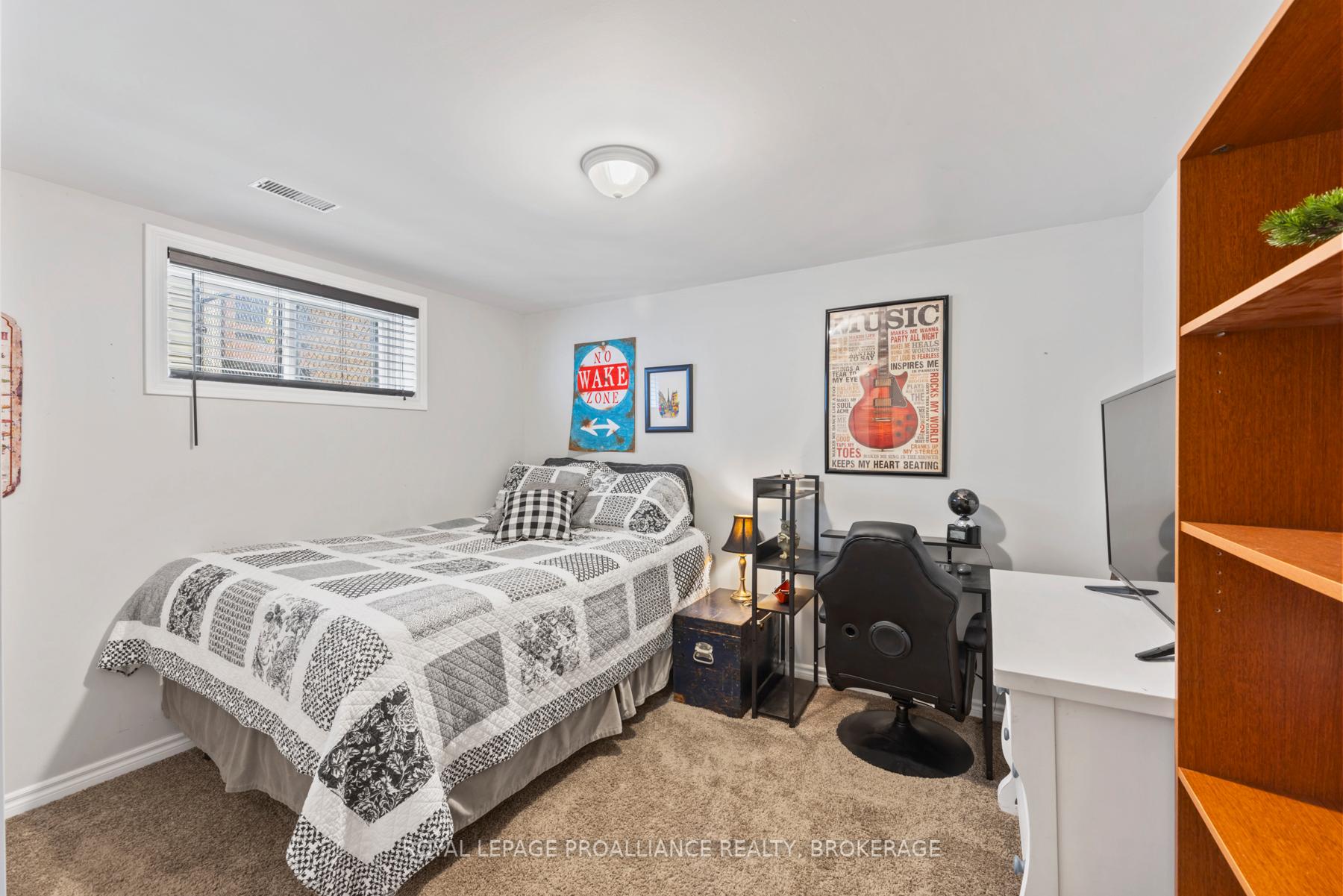 Photo 44 of 198 Kildare Avenue, Loyalist, Amherstview — HOMEH