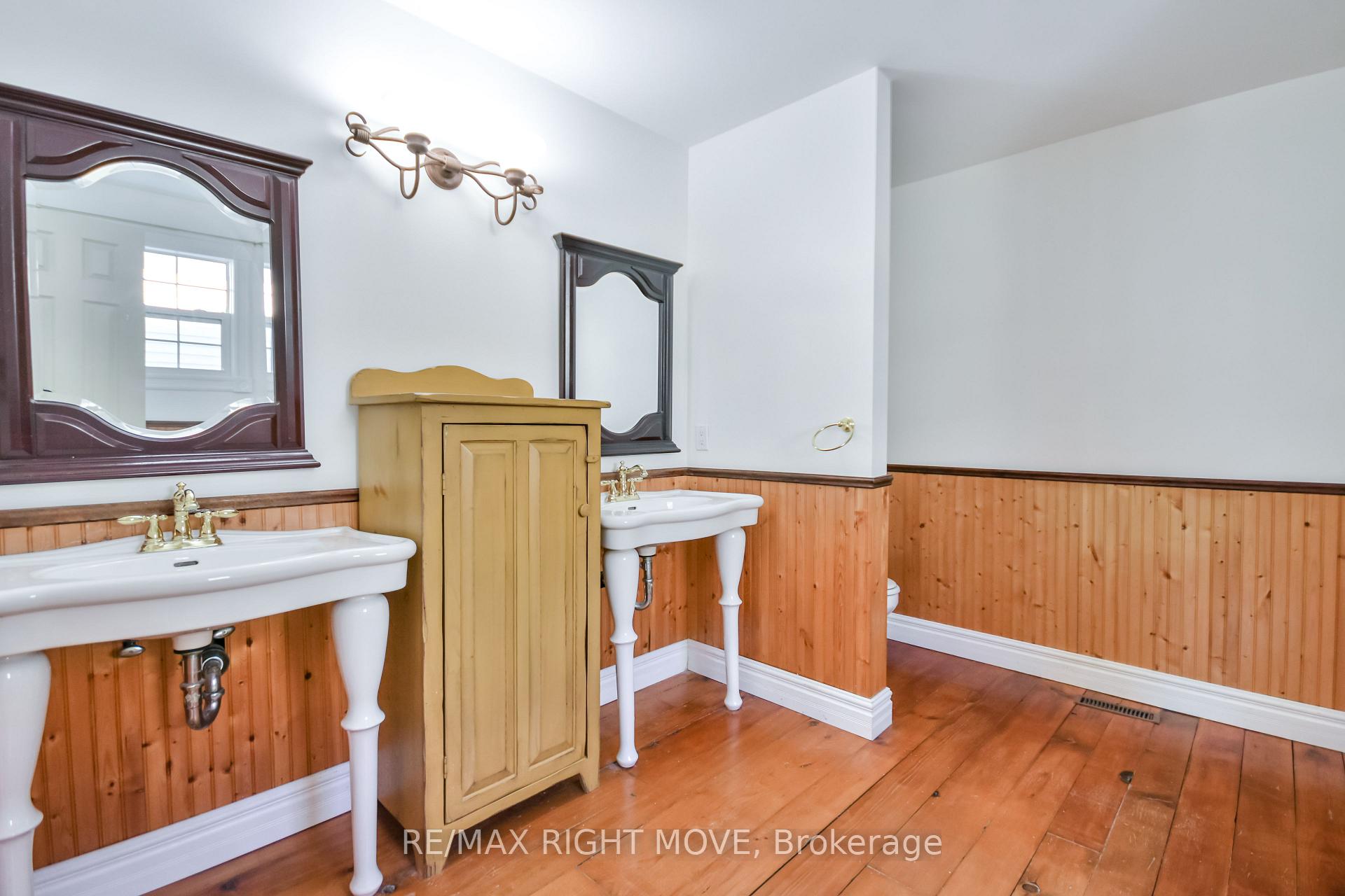 Photo 1 of 949 Linden Street, Innisfil, Alcona — HOMEH