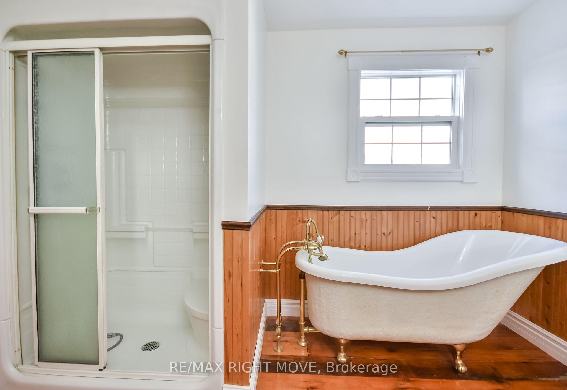 Photo 2 of 949 Linden Street, Innisfil, Alcona — HOMEH