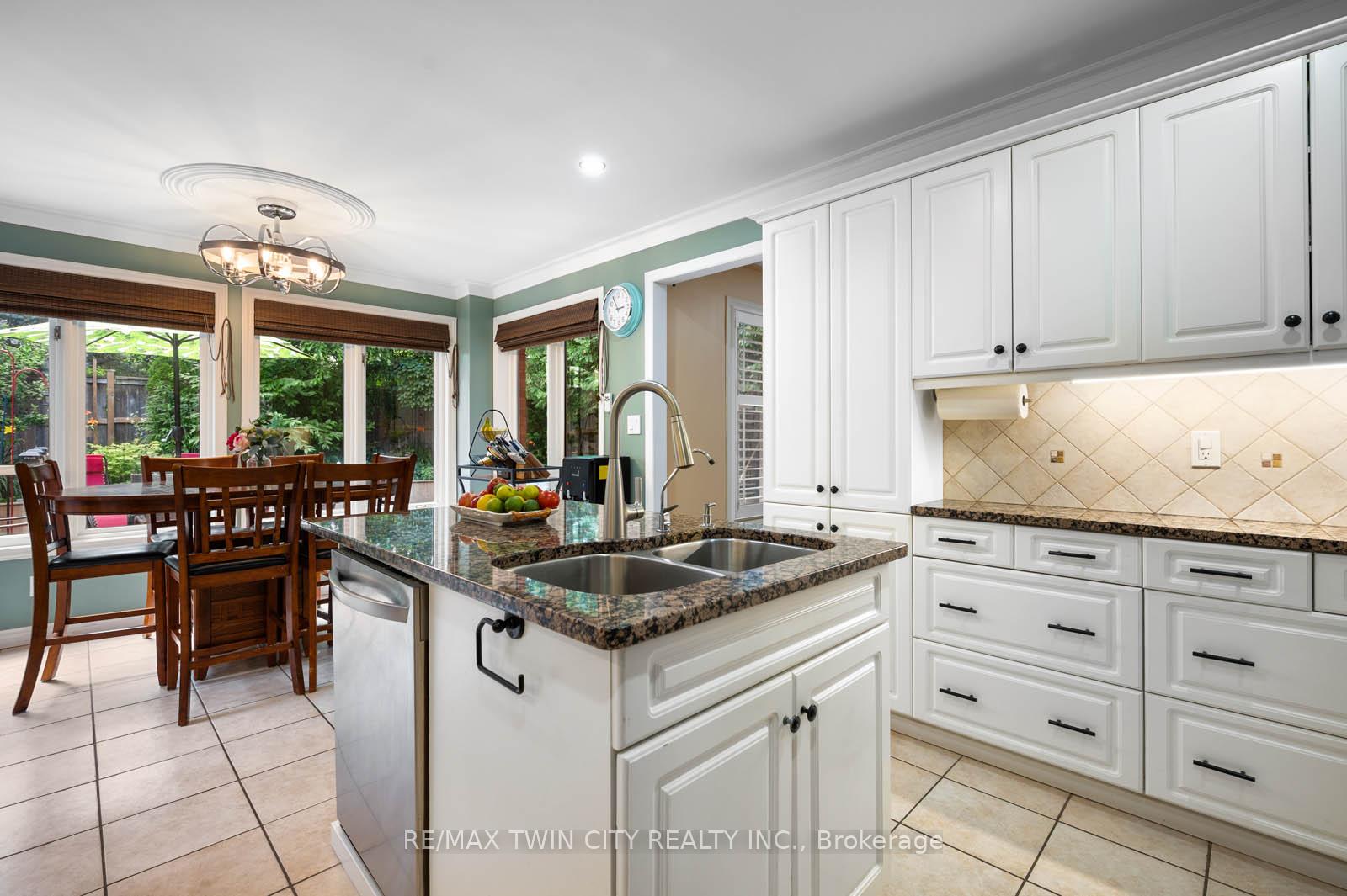 Photo 9 of 7 Chandos Drive, Kitchener — HOMEH