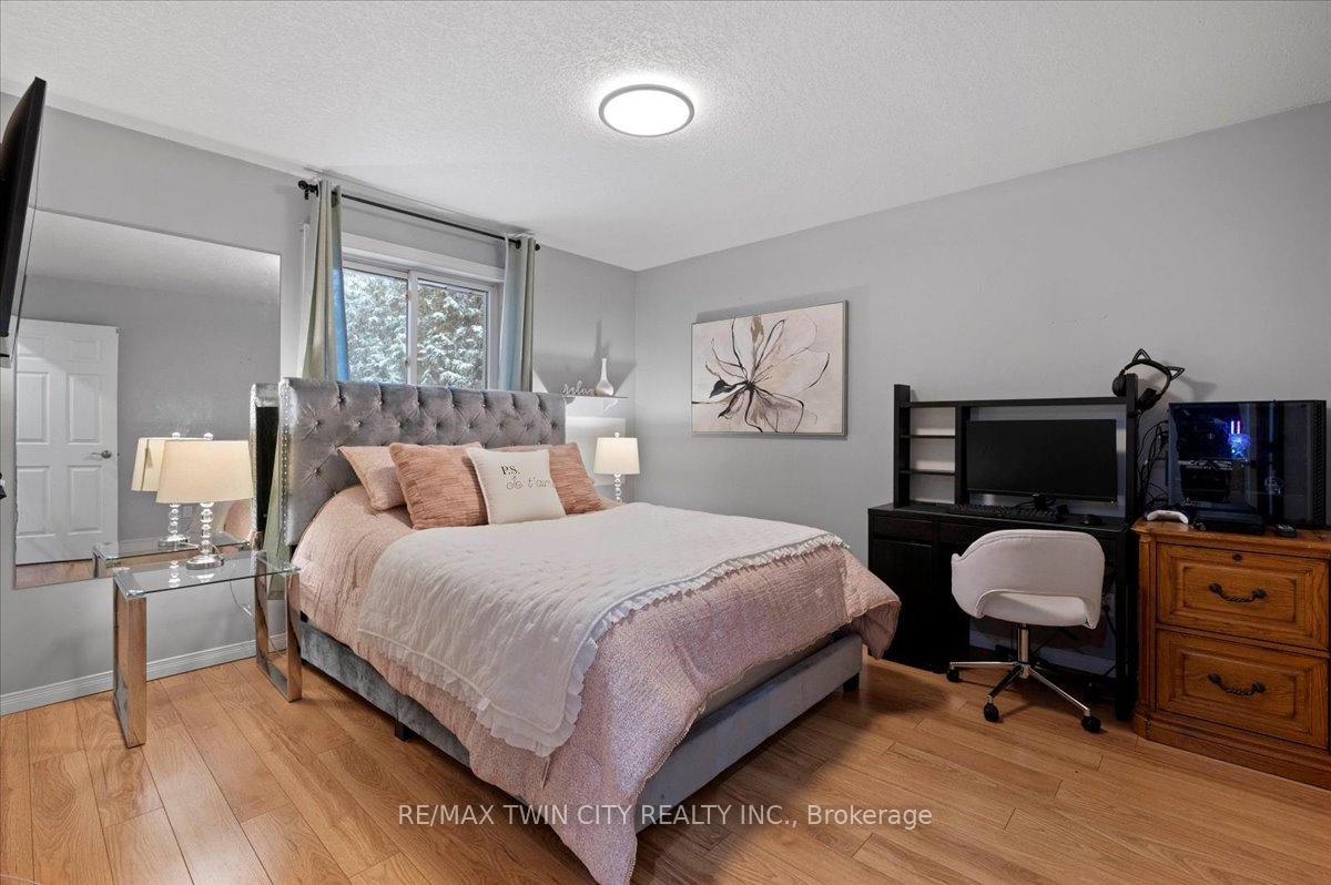 Photo 26 of 7 Chandos Drive, Kitchener — HOMEH