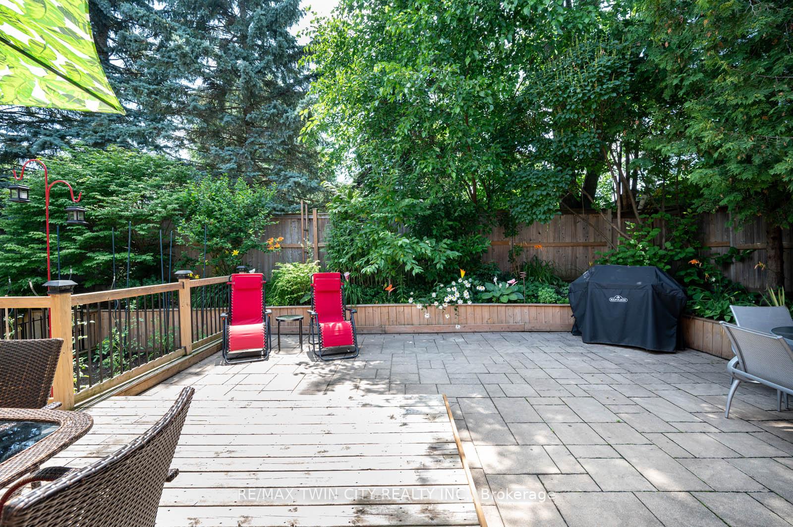 Photo 37 of 7 Chandos Drive, Kitchener — HOMEH