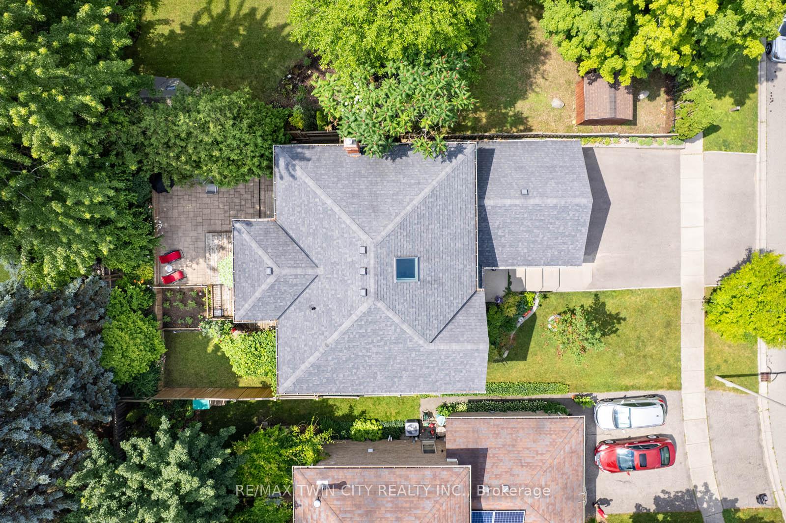 Photo 39 of 7 Chandos Drive, Kitchener — HOMEH