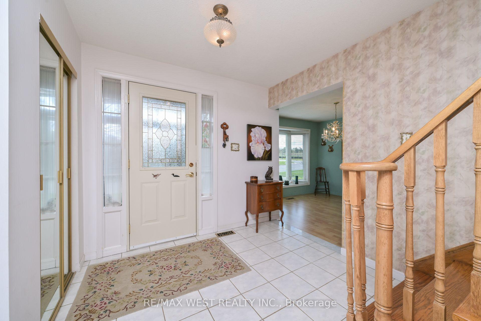 Photo 5 of 3 Henry Gate, King, Nobleton — HOMEH