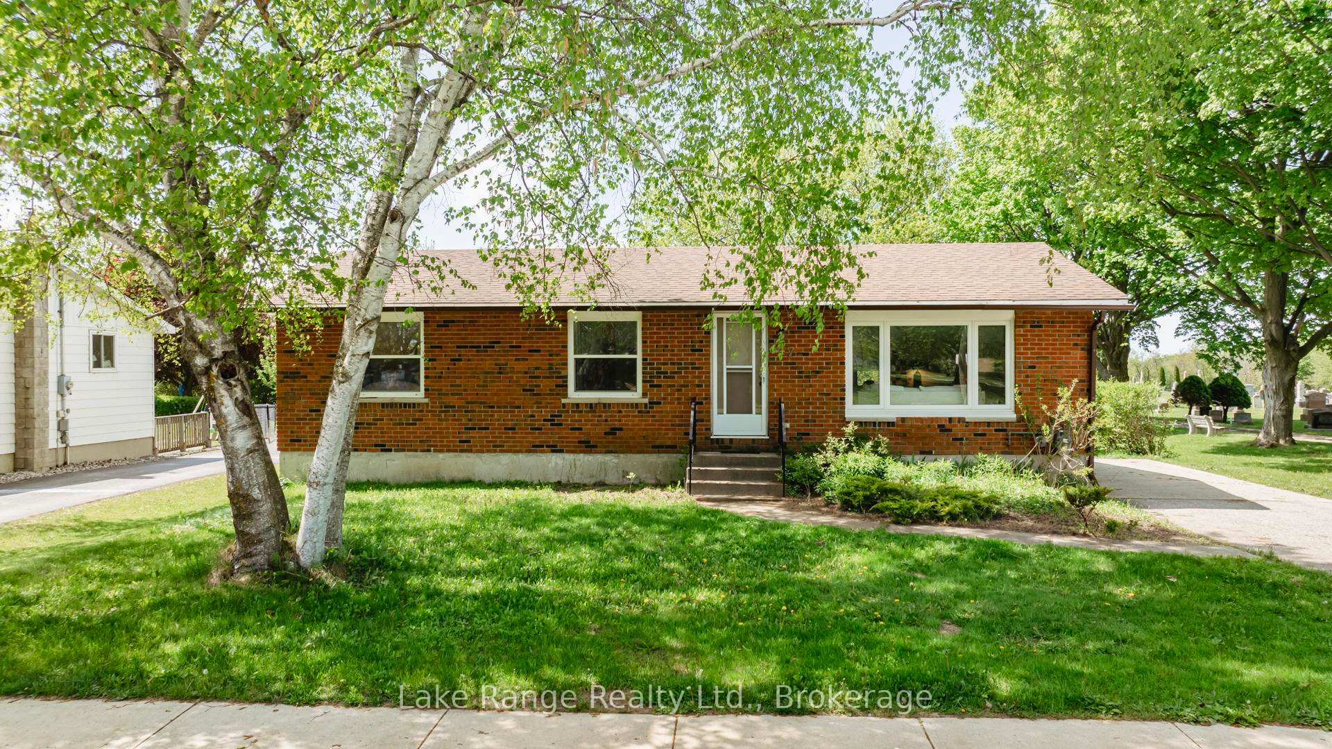 Photo 1 of 47 King Street, Kincardine — HOMEH