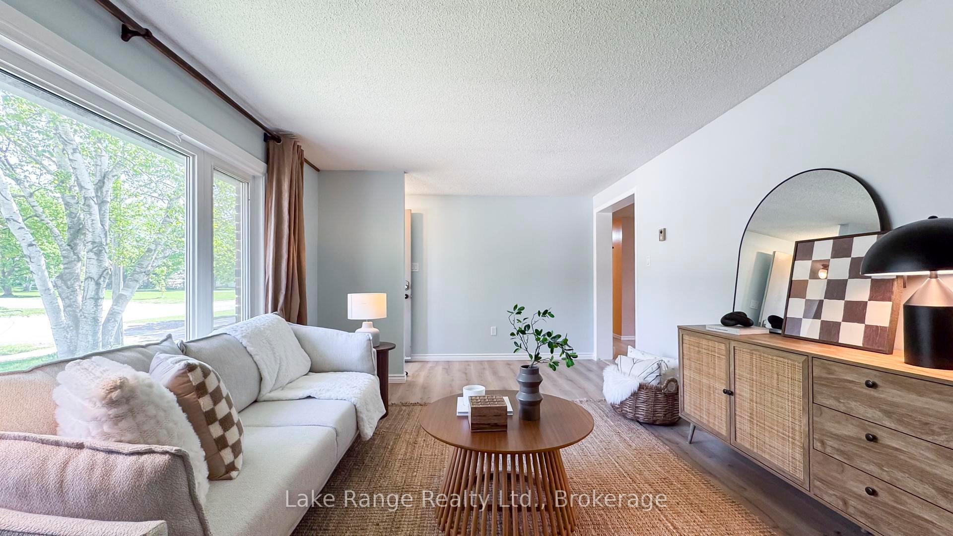 Photo 13 of 47 King Street, Kincardine — HOMEH