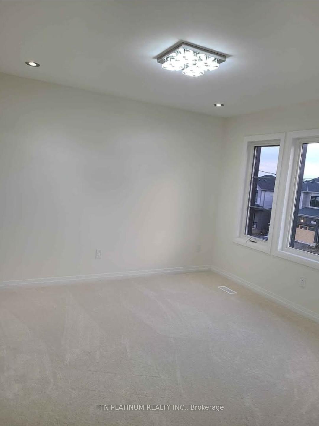 Photo 10 of 144 Fairey Crescent, Hamilton, Mount Hope — HOMEH