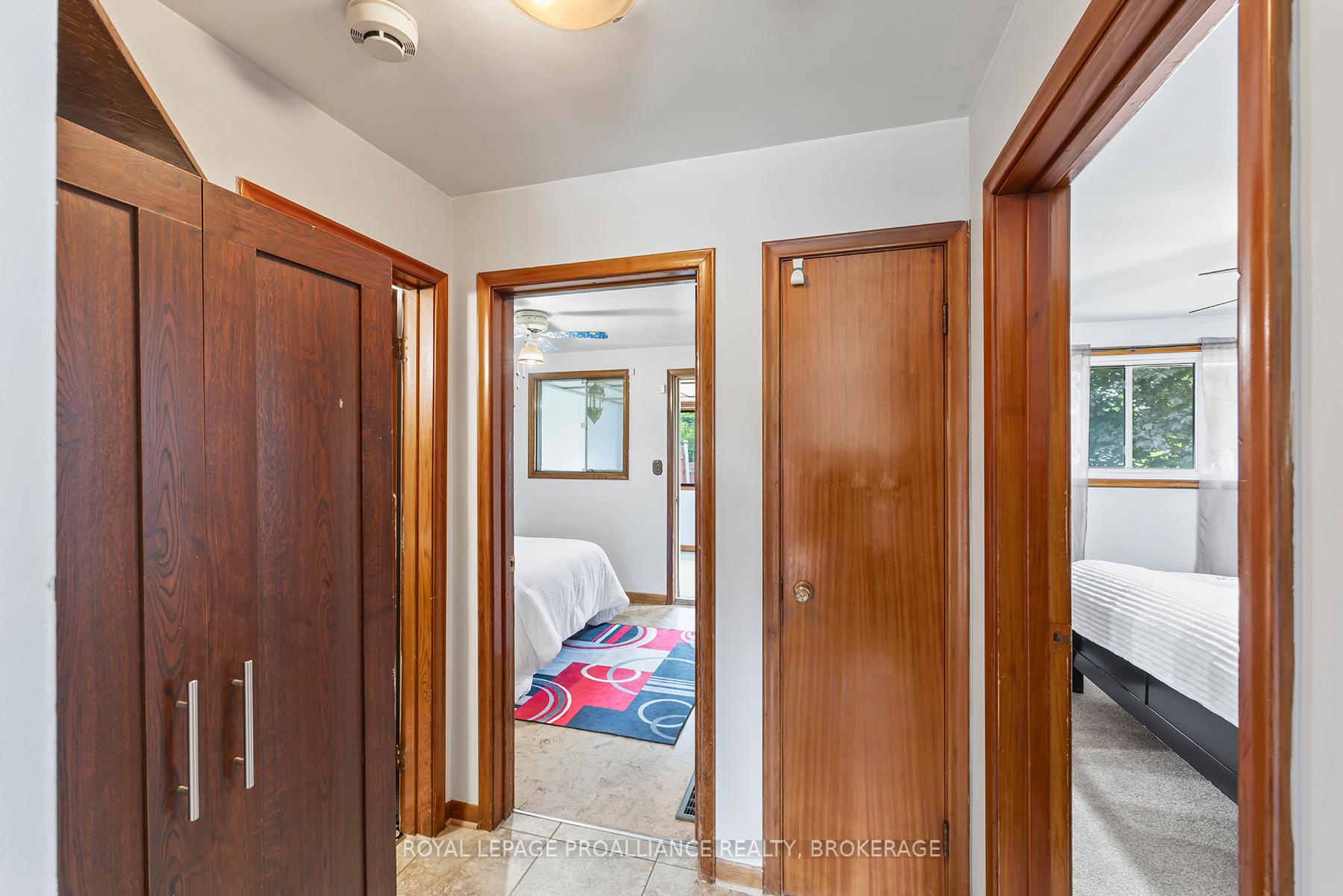 Photo 9 of 50 Morden Crescent, Loyalist, Amherstview — HOMEH