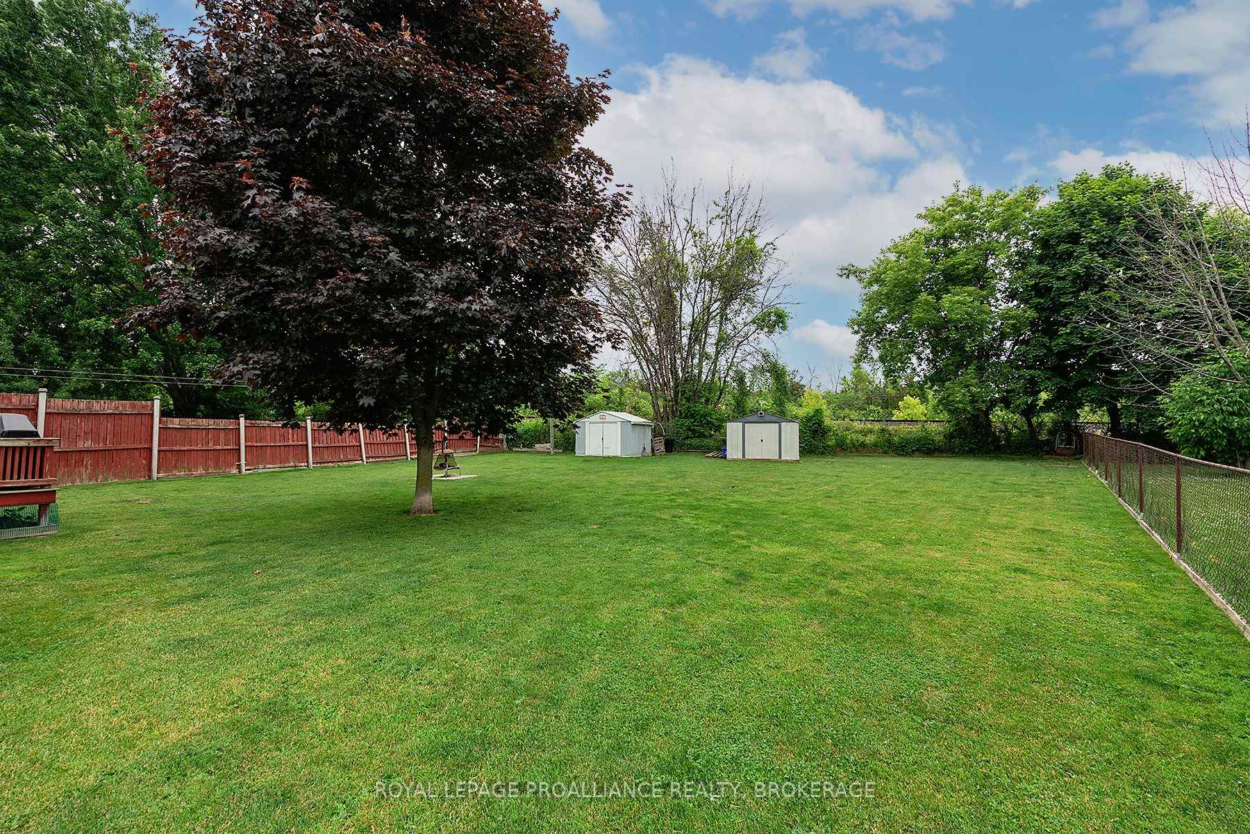 Photo 23 of 50 Morden Crescent, Loyalist, Amherstview — HOMEH