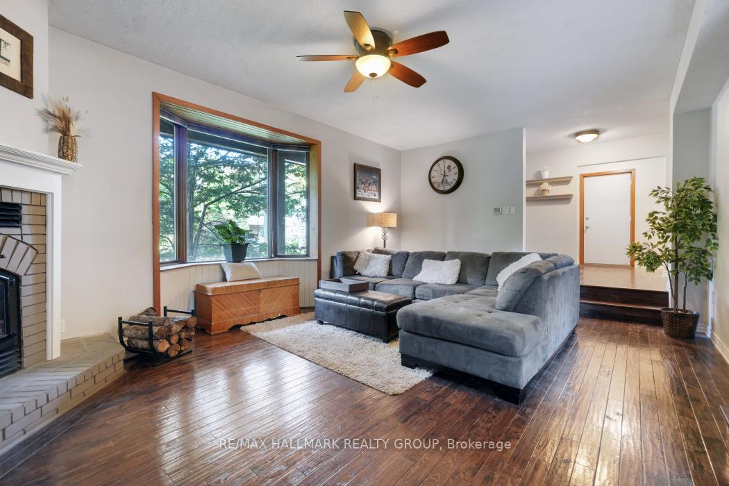 Photo 5 of 5498 Edgewater Drive, Ottawa, Manotick East to Manotick Station — HOMEH