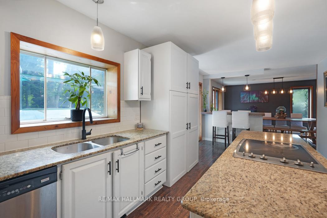 Photo 13 of 5498 Edgewater Drive, Ottawa, Manotick East to Manotick Station — HOMEH