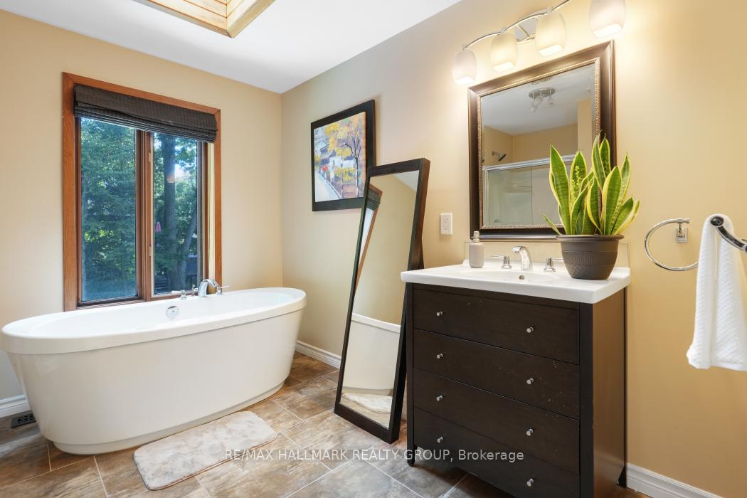 Photo 20 of 5498 Edgewater Drive, Ottawa, Manotick East to Manotick Station — HOMEH
