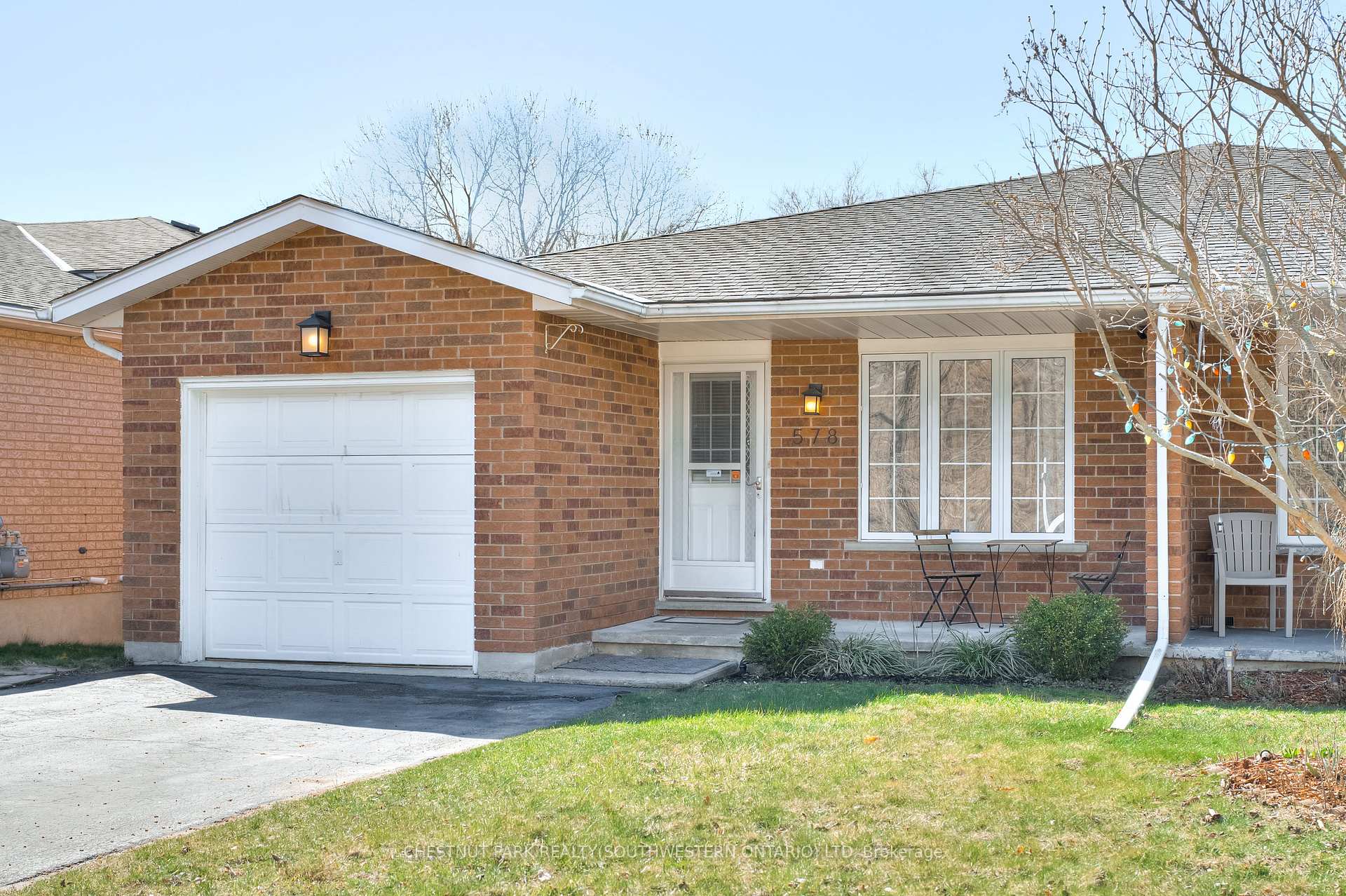 Photo 4 of 578 Old Huron Place, Kitchener — HOMEH