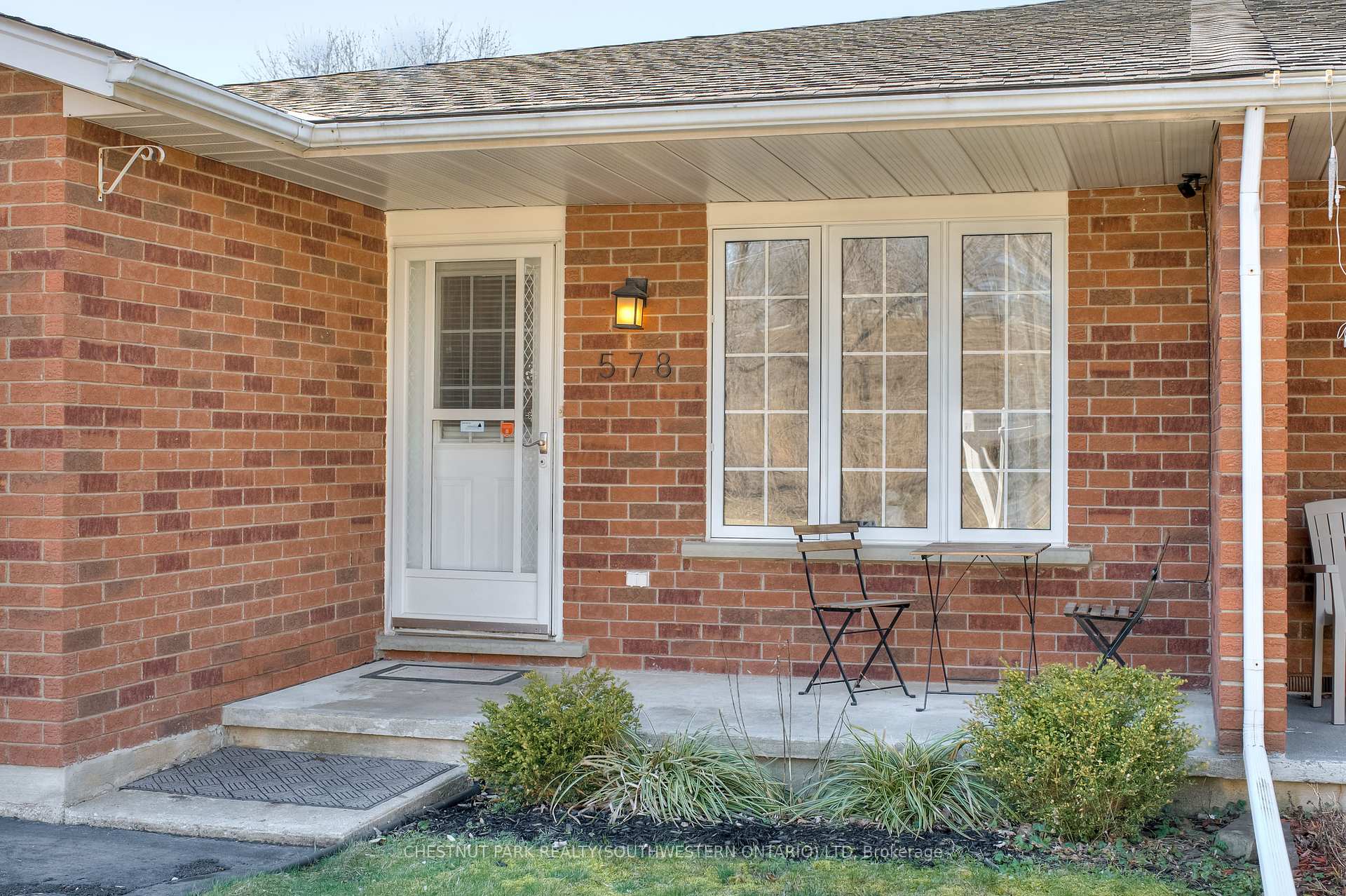 Photo 5 of 578 Old Huron Place, Kitchener — HOMEH