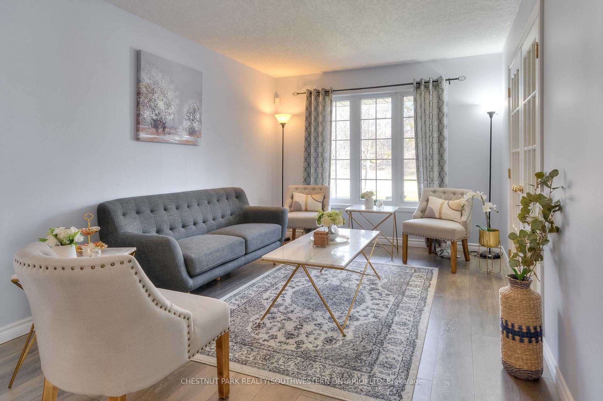 Photo 8 of 578 Old Huron Place, Kitchener — HOMEH