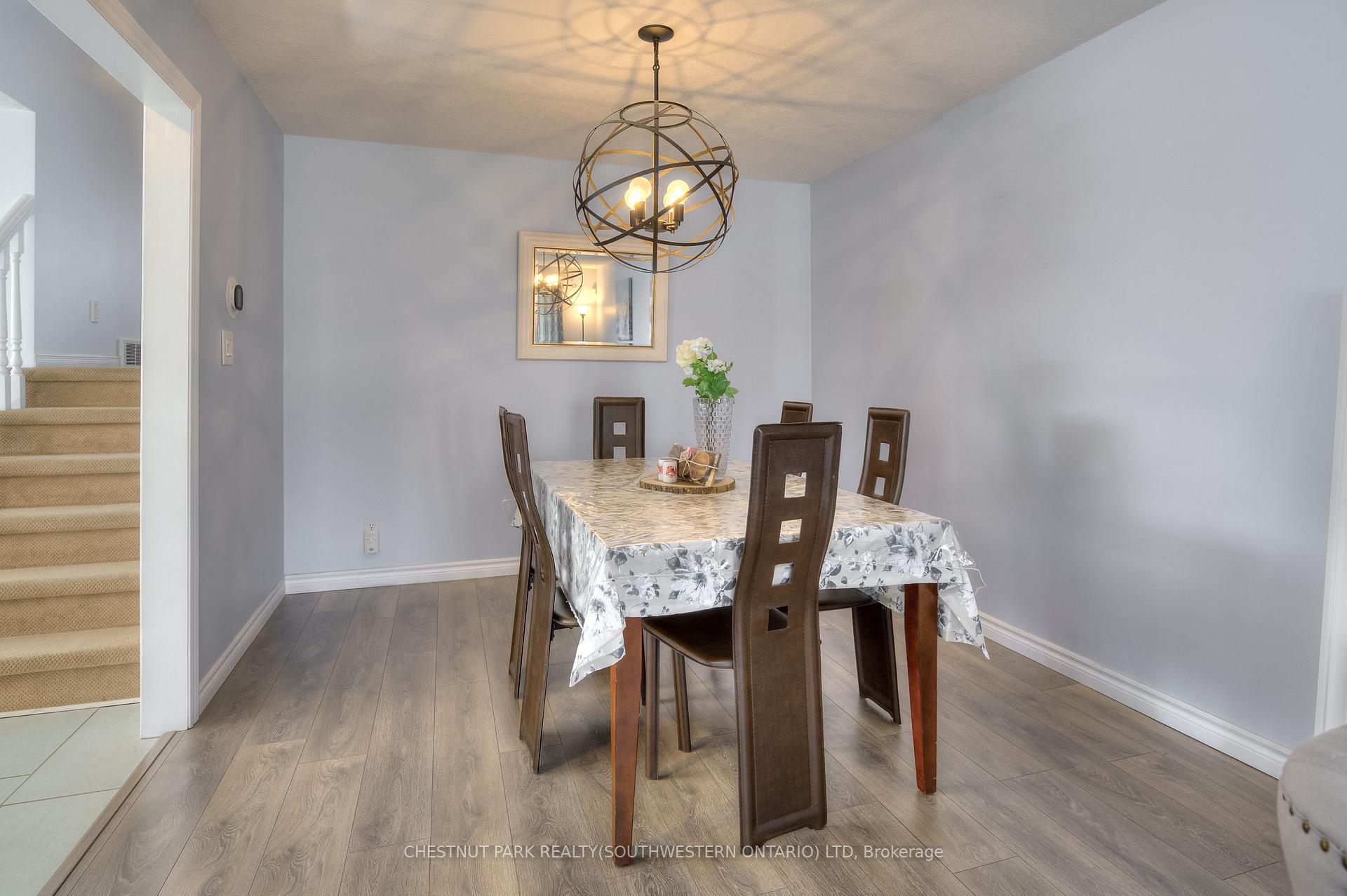 Photo 11 of 578 Old Huron Place, Kitchener — HOMEH