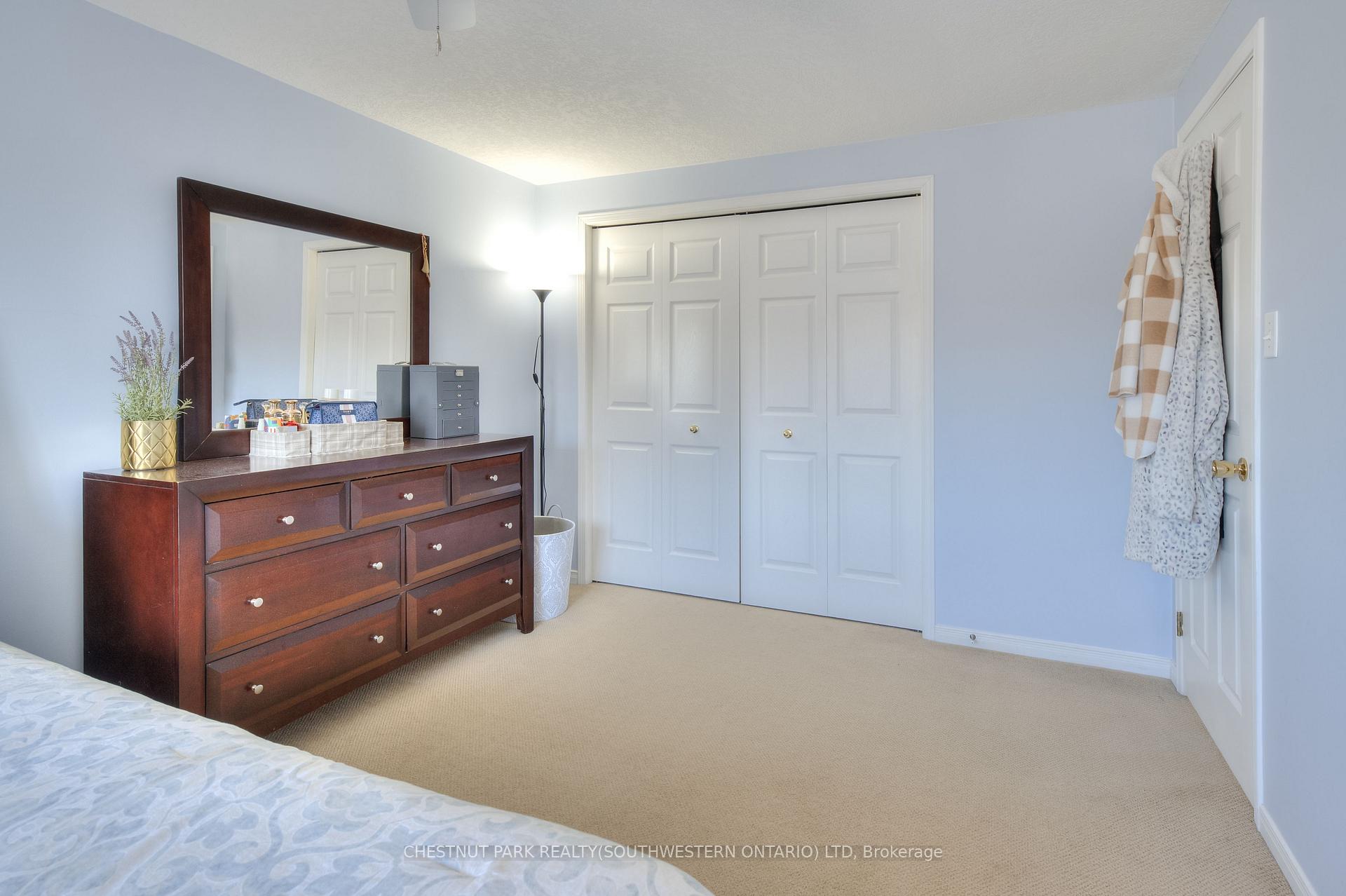 Photo 18 of 578 Old Huron Place, Kitchener — HOMEH