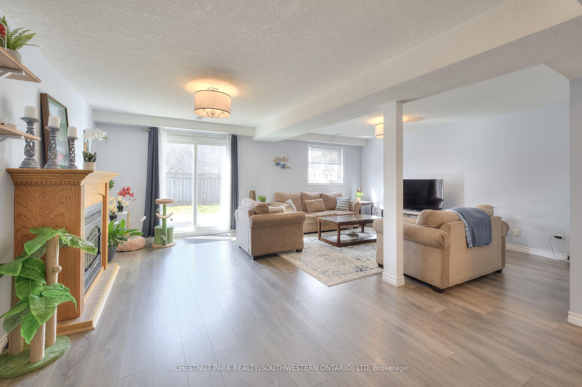Photo 25 of 578 Old Huron Place, Kitchener — HOMEH