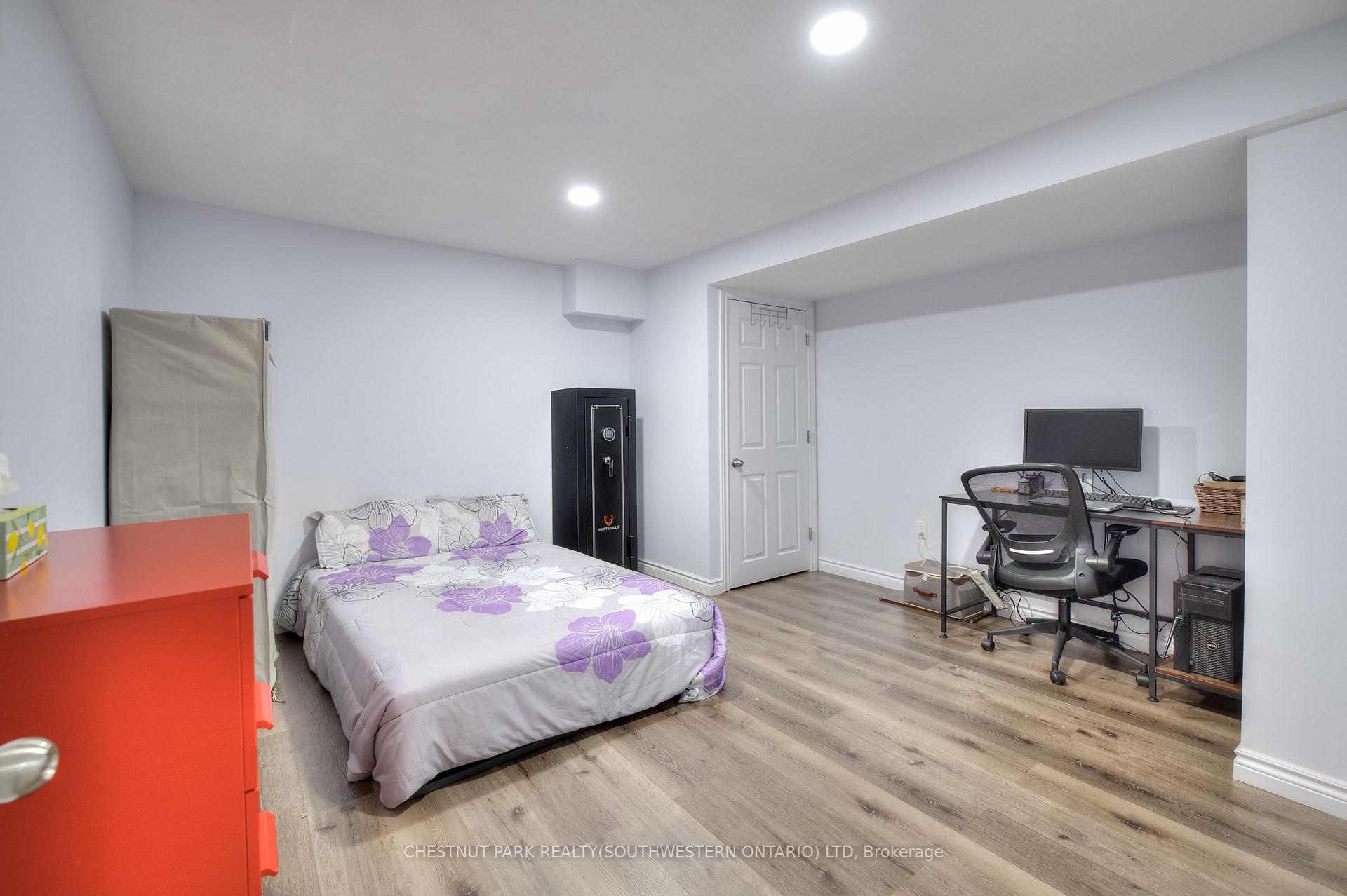 Photo 32 of 578 Old Huron Place, Kitchener — HOMEH