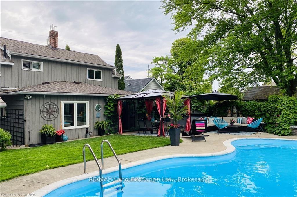 Photo 4 of 1091 Queen Street, Kincardine — HOMEH