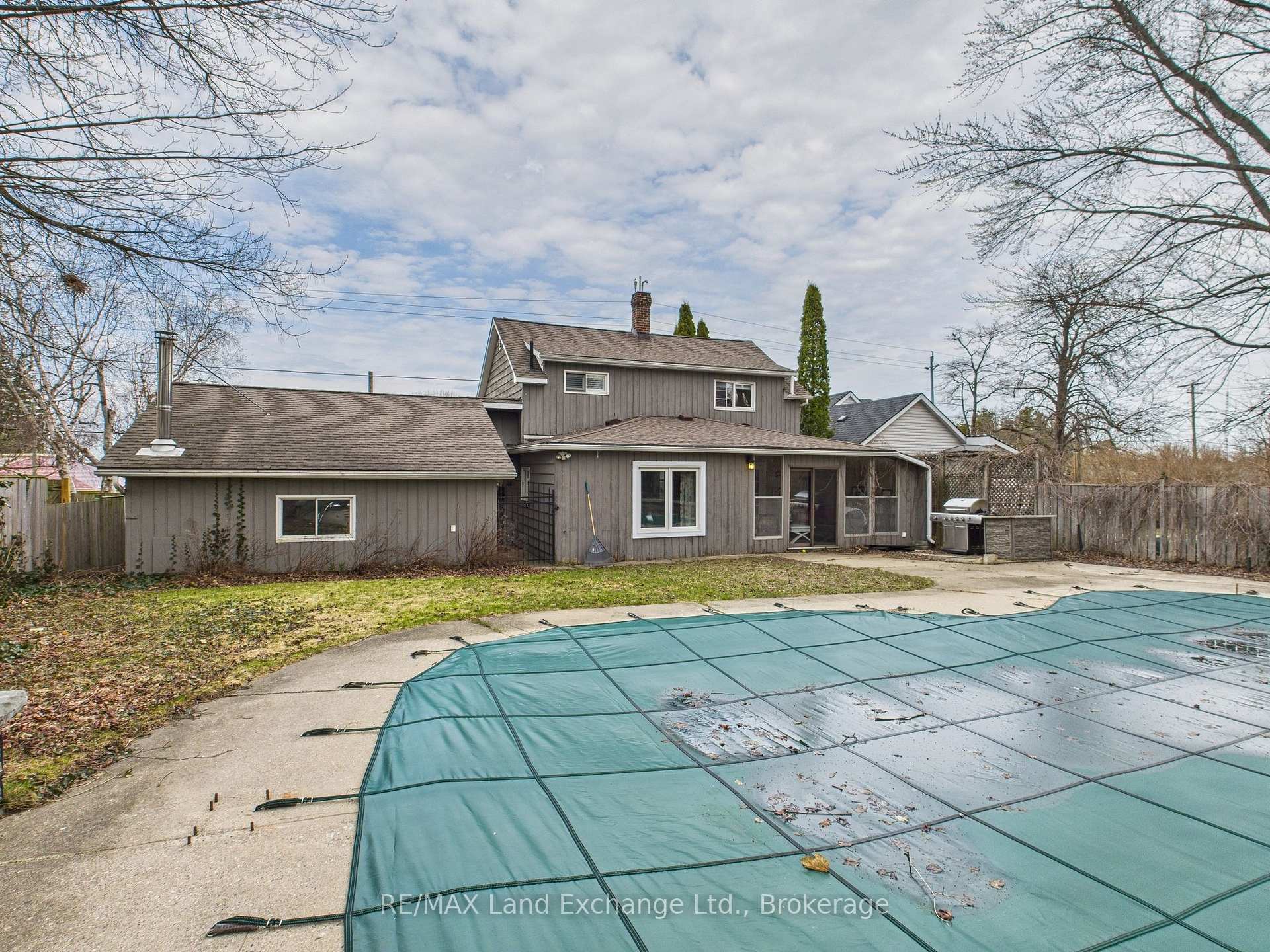 Photo 6 of 1091 Queen Street, Kincardine — HOMEH